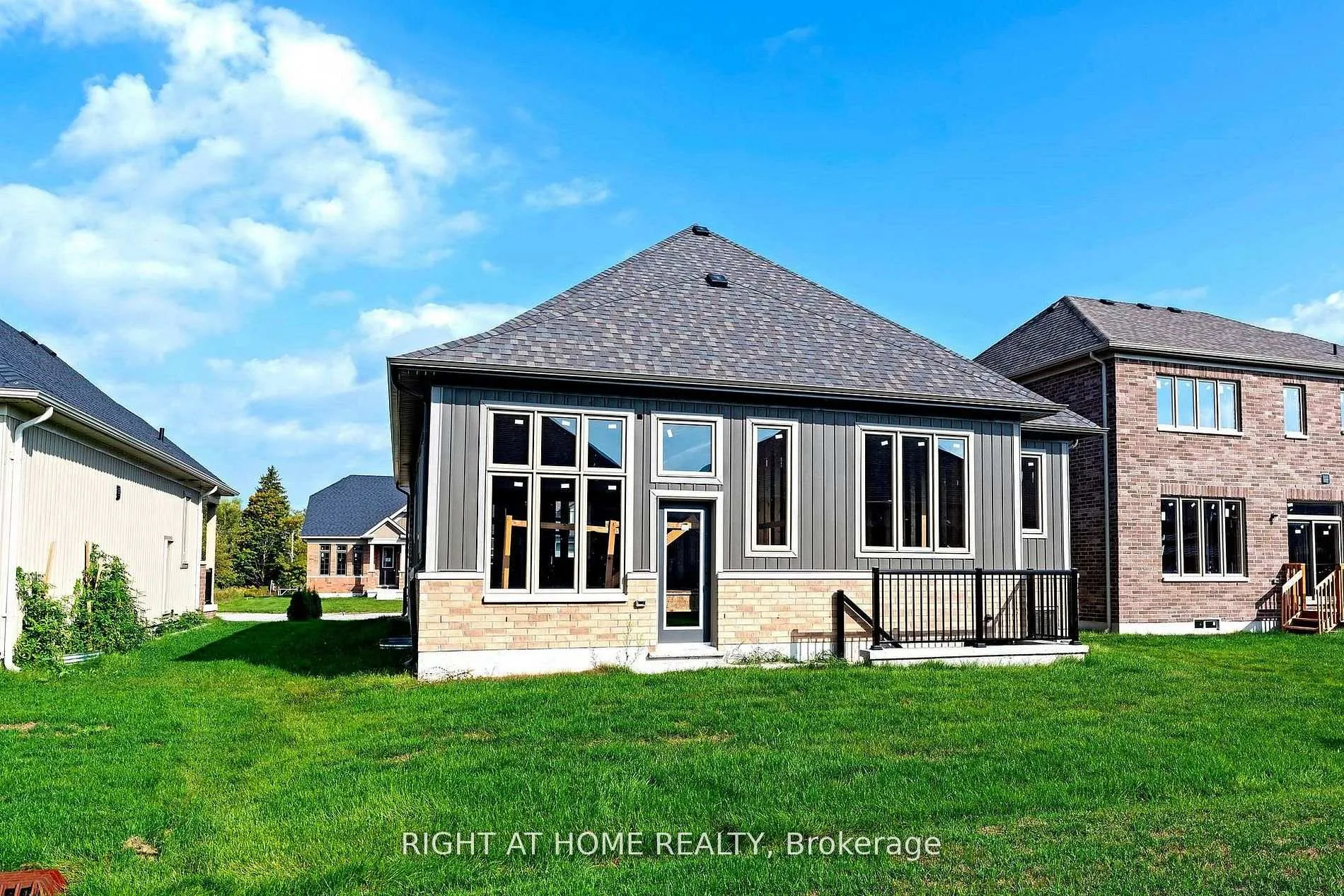Photo 6 of 245 Wilcox Drive, Clearview, Stayner — HOMEH