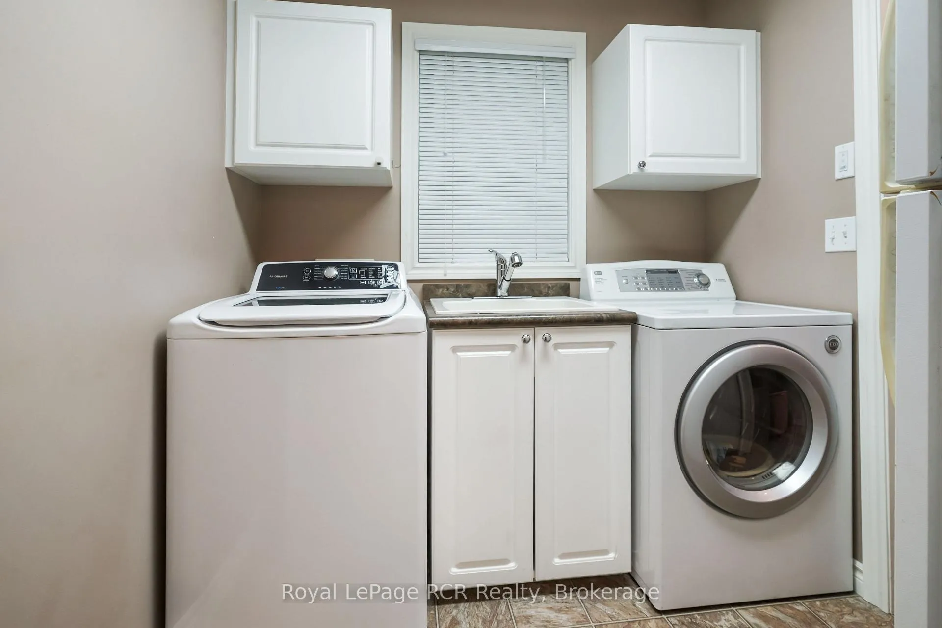 Photo 22 of 570 Reserve Avenue S, North Perth, Listowel — HOMEH