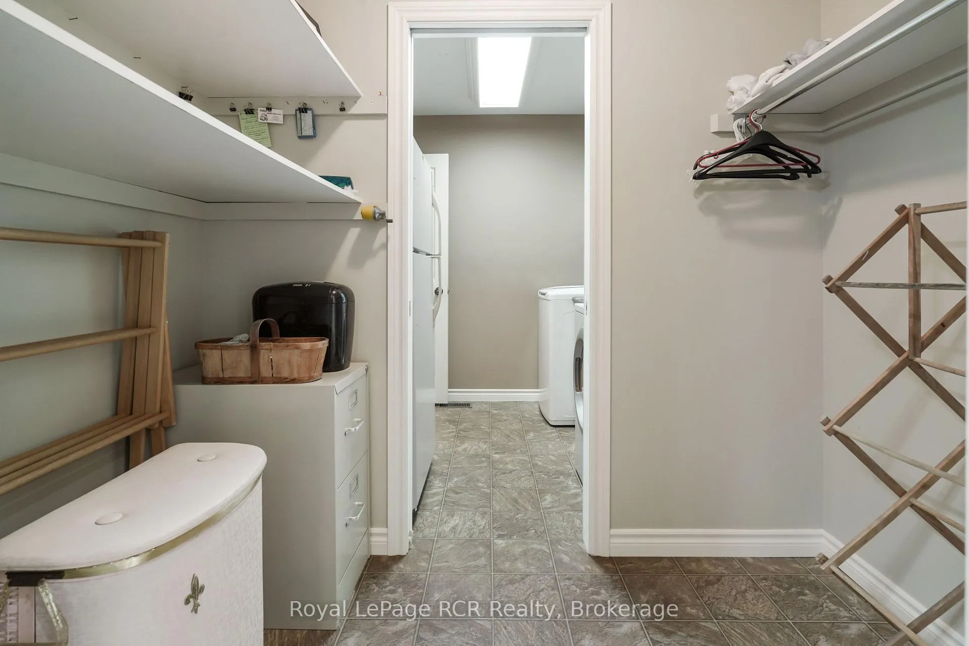 Photo 23 of 570 Reserve Avenue S, North Perth, Listowel — HOMEH