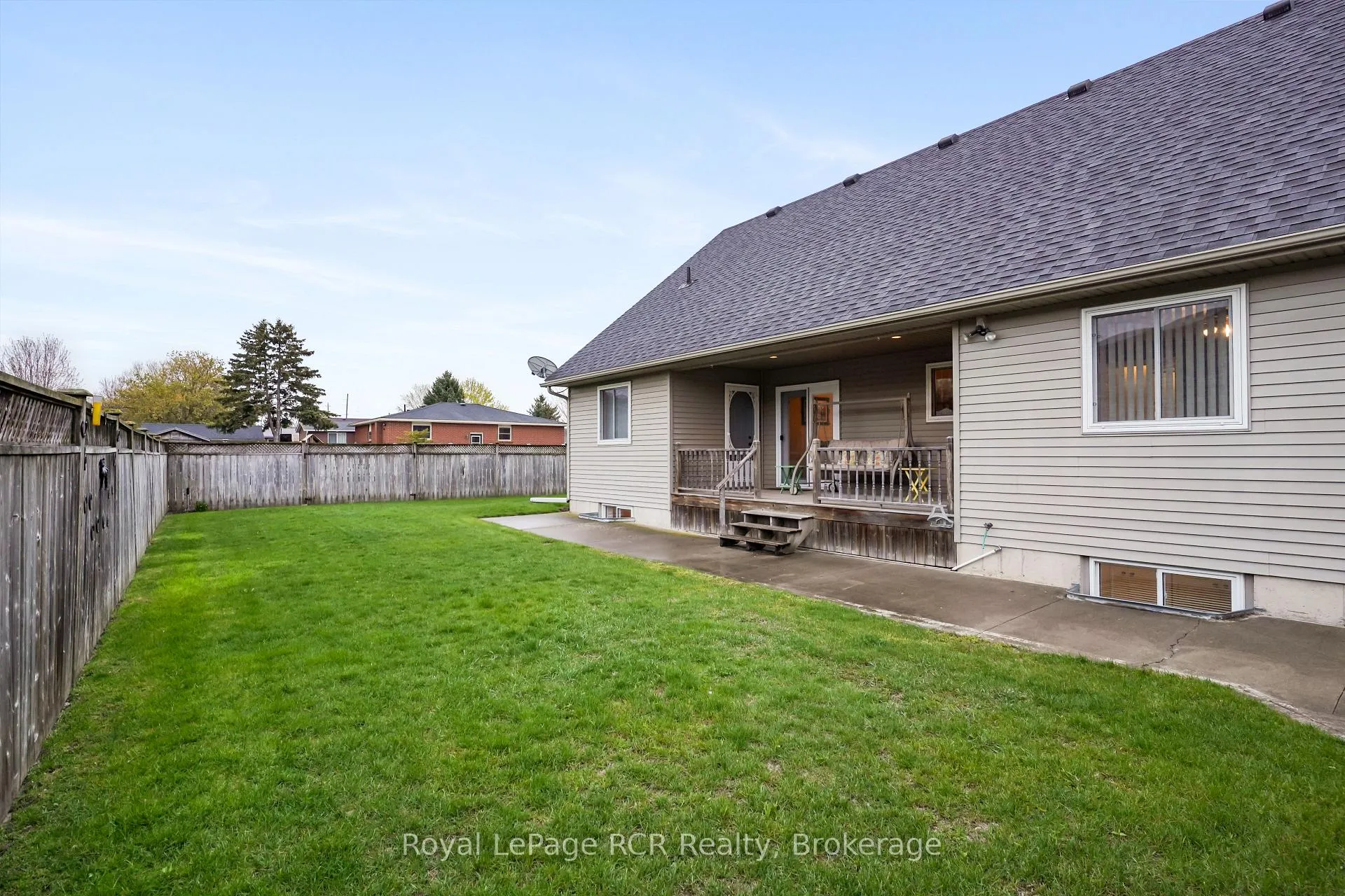 Photo 43 of 570 Reserve Avenue S, North Perth, Listowel — HOMEH