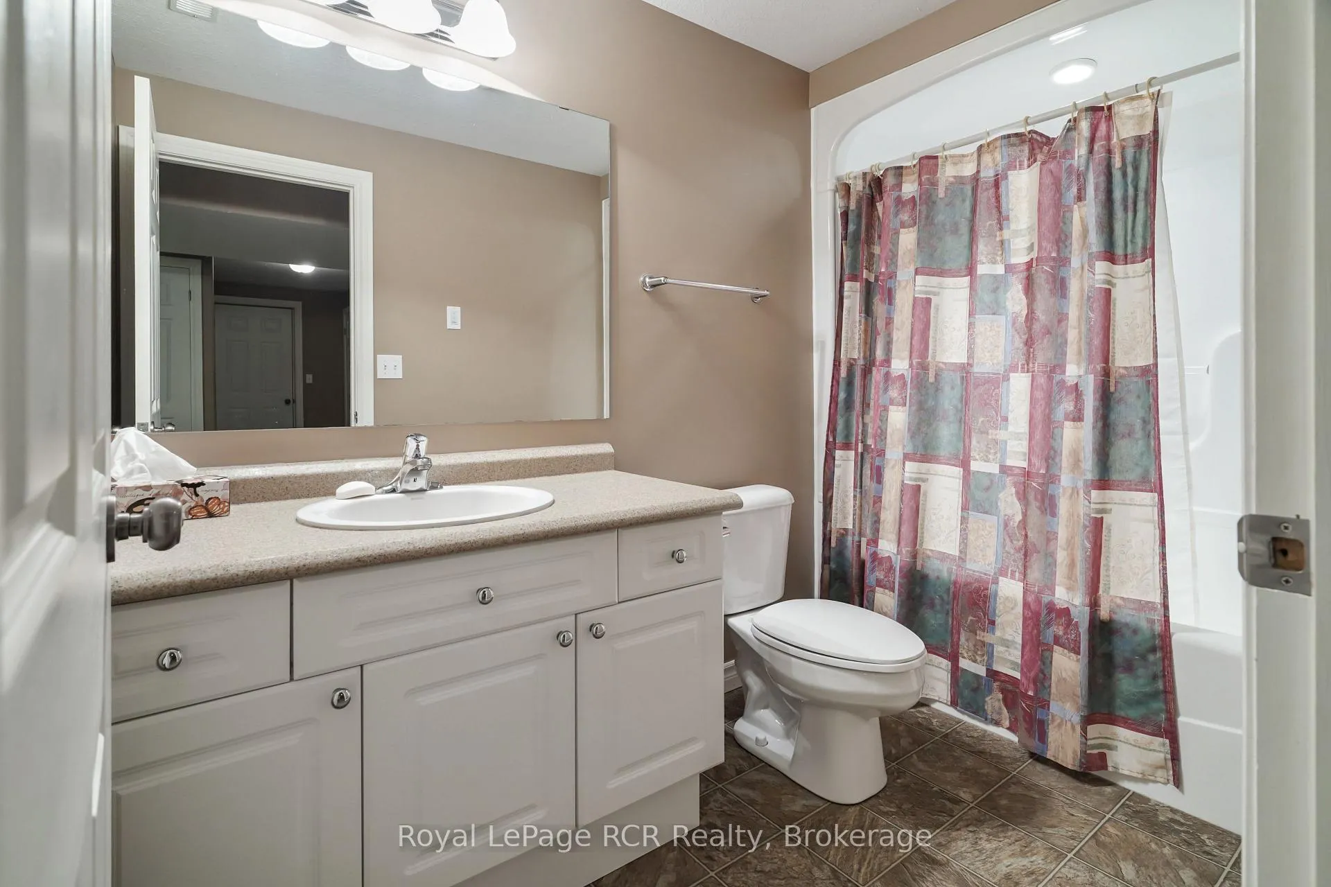 Photo 24 of 570 Reserve Avenue S, North Perth, Listowel — HOMEH