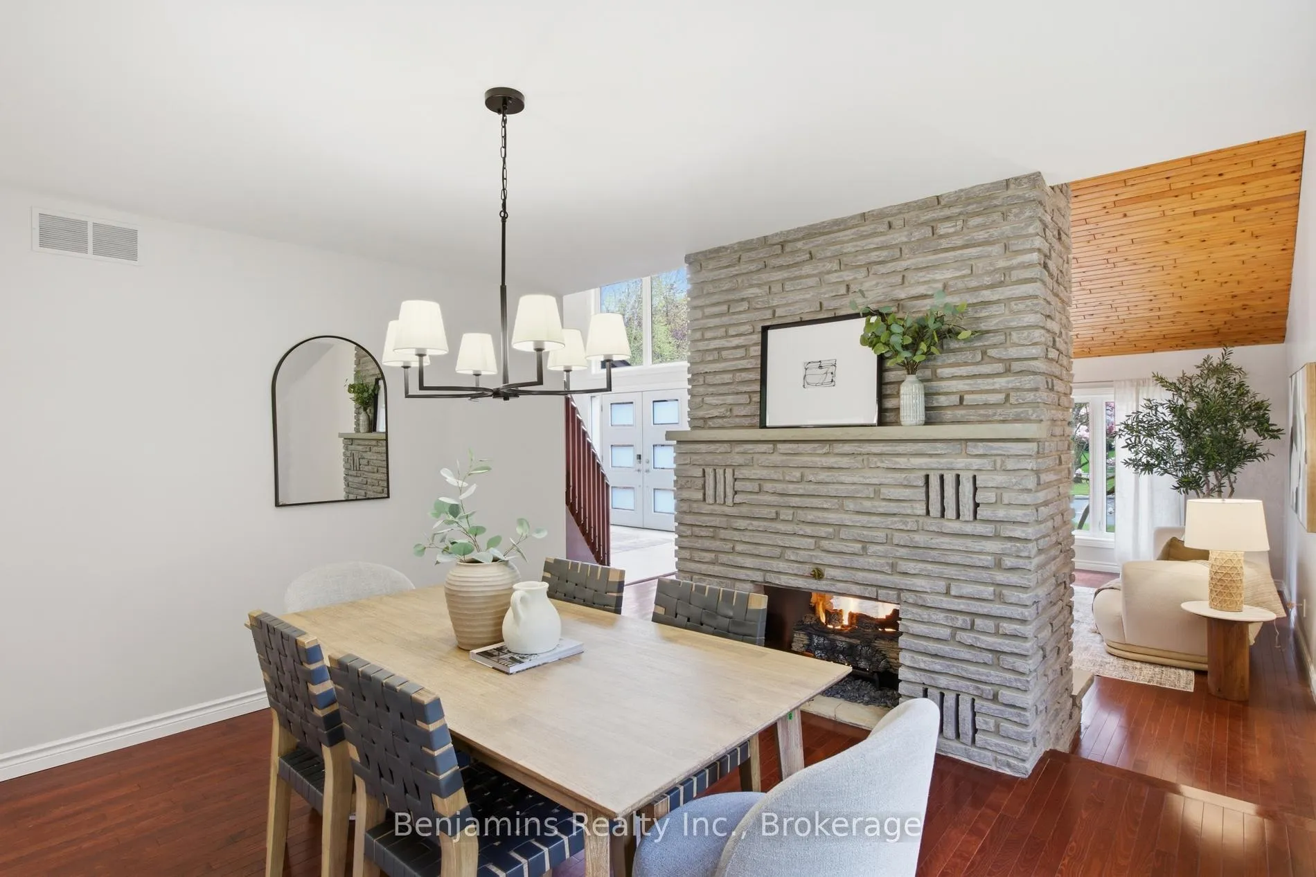 Photo 10 of 20 Huntingdale Place, Kitchener, Idlewood — HOMEH