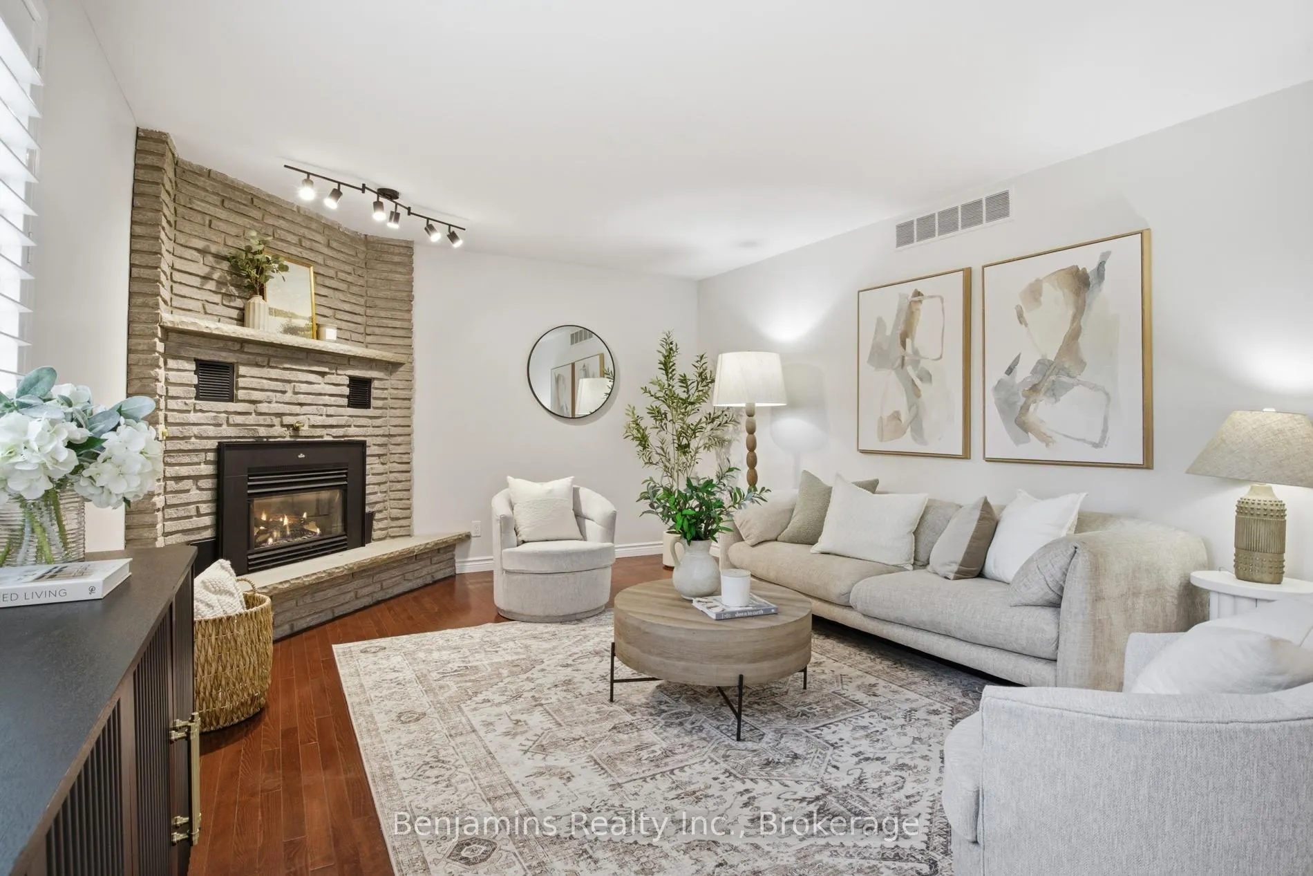 Photo 19 of 20 Huntingdale Place, Kitchener, Idlewood — HOMEH