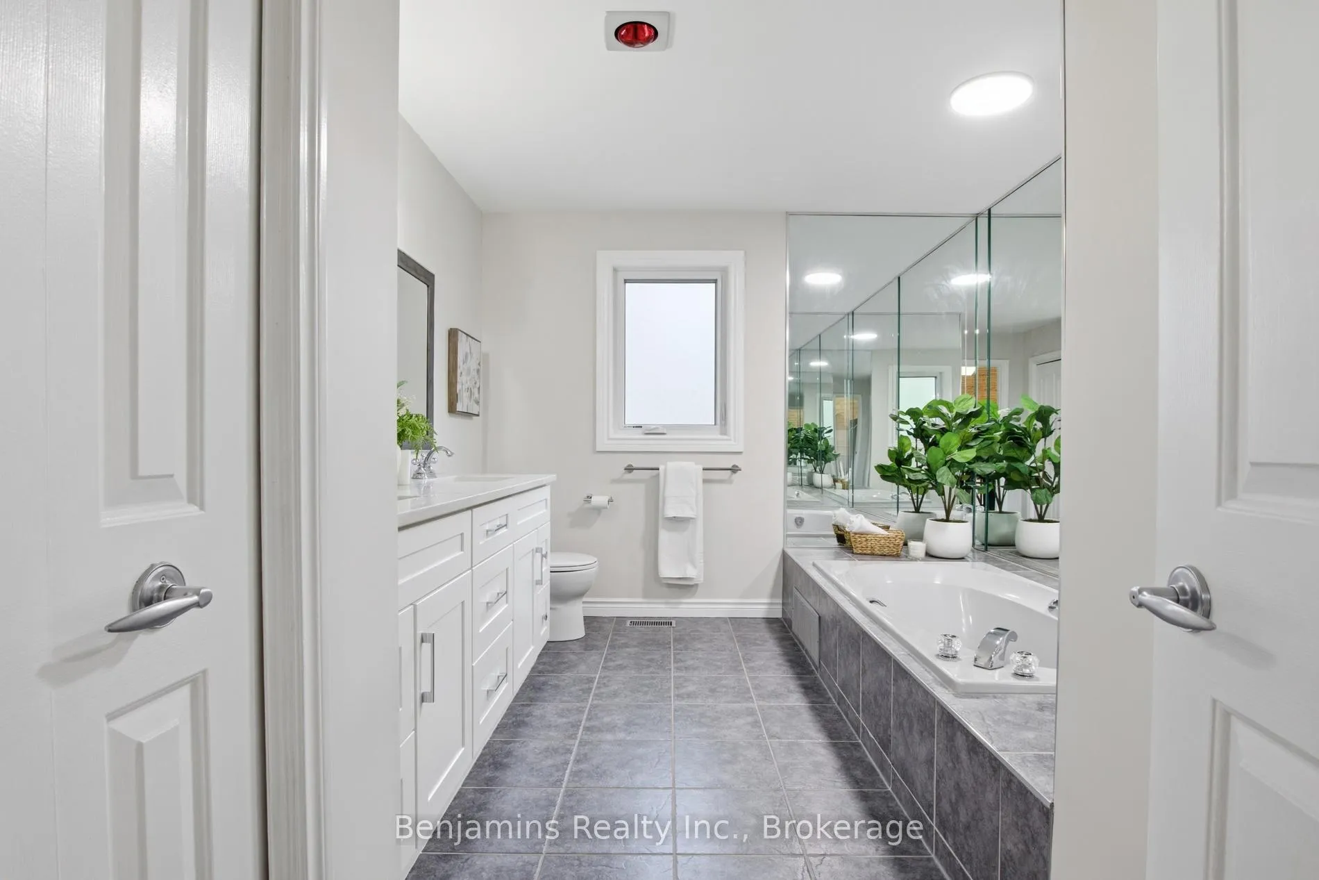 Photo 32 of 20 Huntingdale Place, Kitchener, Idlewood — HOMEH