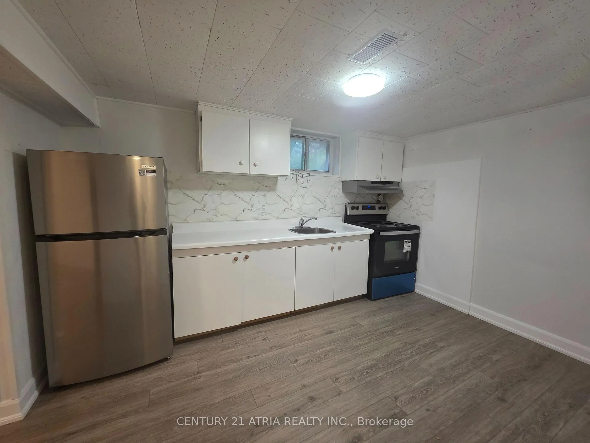 Photo 2 of Unit Lower, 21 Meadowview Avenue, Markham, Grandview — HOMEH