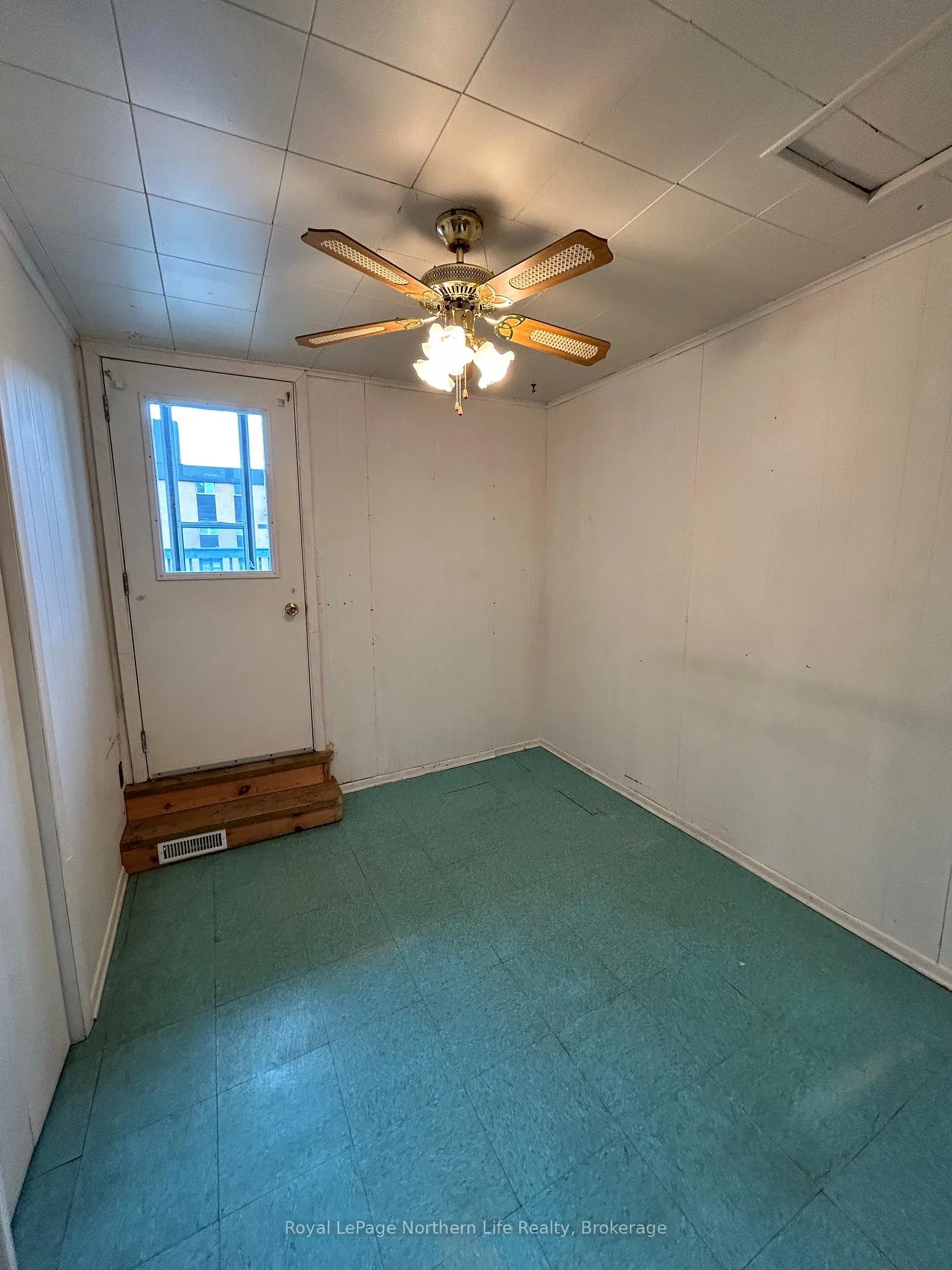 Photo 8 of 772 Algonquin Avenue, North Bay, Central — HOMEH