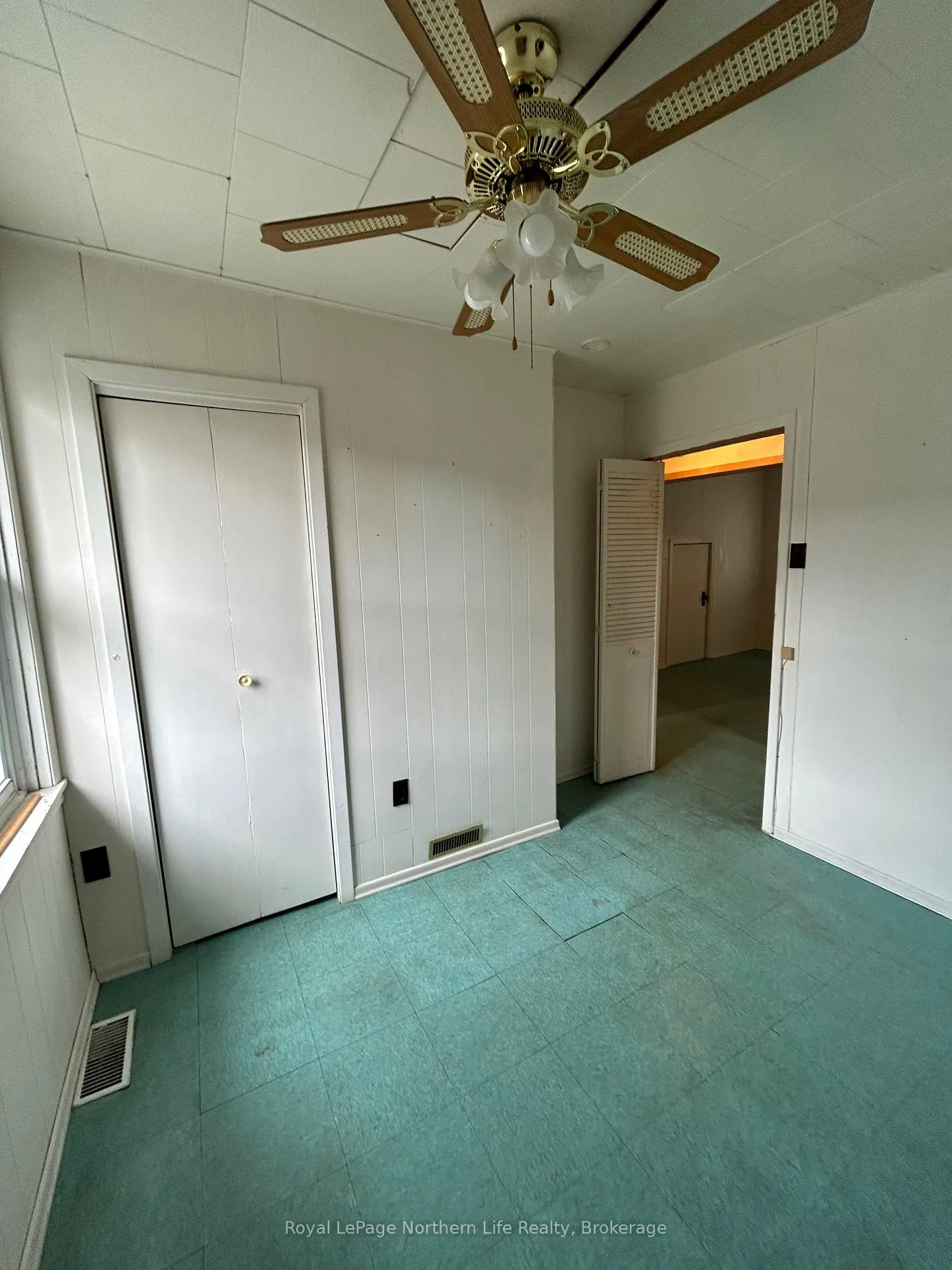 Photo 10 of 772 Algonquin Avenue, North Bay, Central — HOMEH