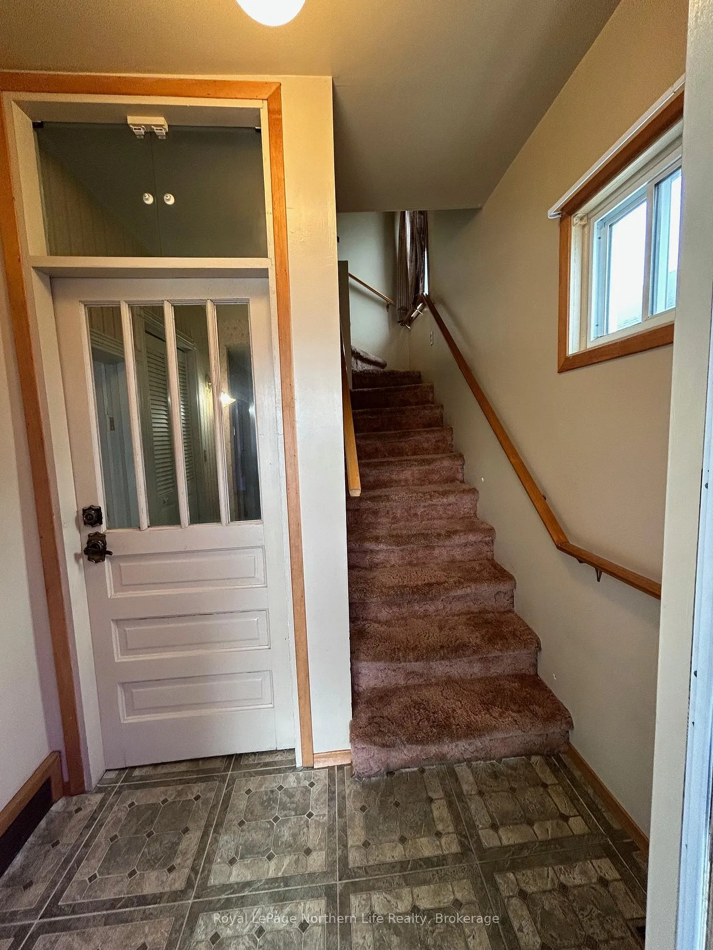Photo 13 of 772 Algonquin Avenue, North Bay, Central — HOMEH