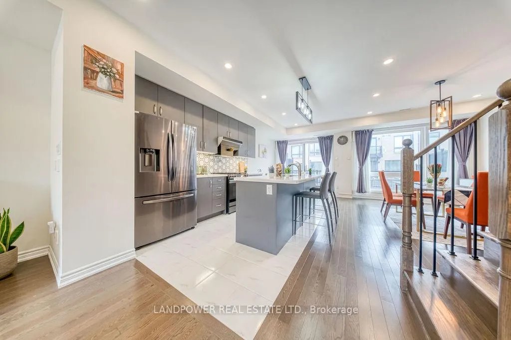 Photo 4 of 43 Lord Melborne Street, Markham, Victoria Square — HOMEH