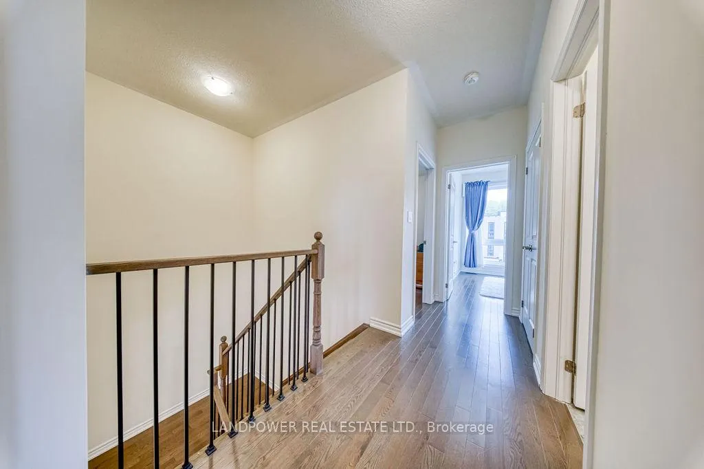 Photo 23 of 43 Lord Melborne Street, Markham, Victoria Square — HOMEH
