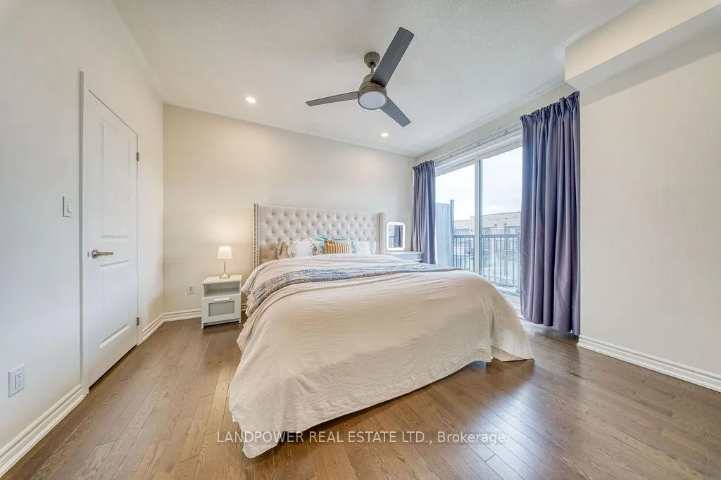 Photo 24 of 43 Lord Melborne Street, Markham, Victoria Square — HOMEH