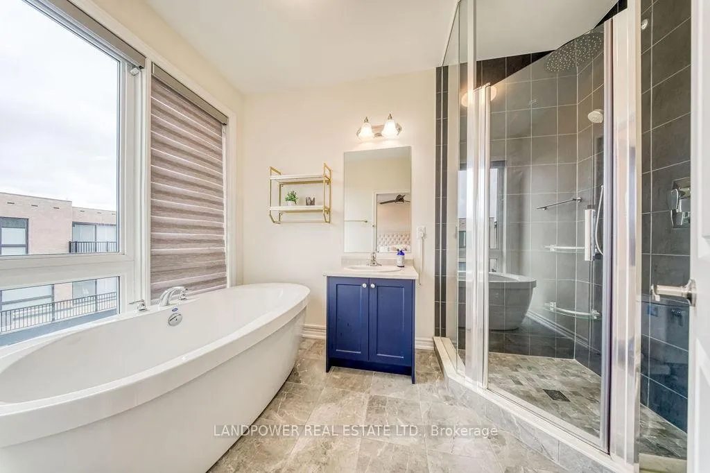 Photo 28 of 43 Lord Melborne Street, Markham, Victoria Square — HOMEH