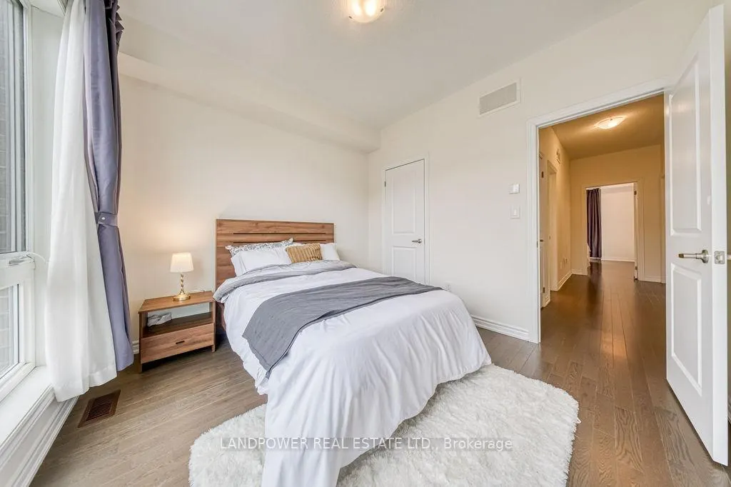 Photo 31 of 43 Lord Melborne Street, Markham, Victoria Square — HOMEH