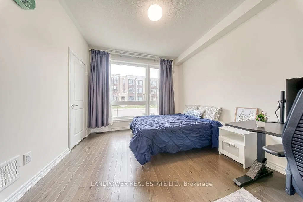 Photo 38 of 43 Lord Melborne Street, Markham, Victoria Square — HOMEH