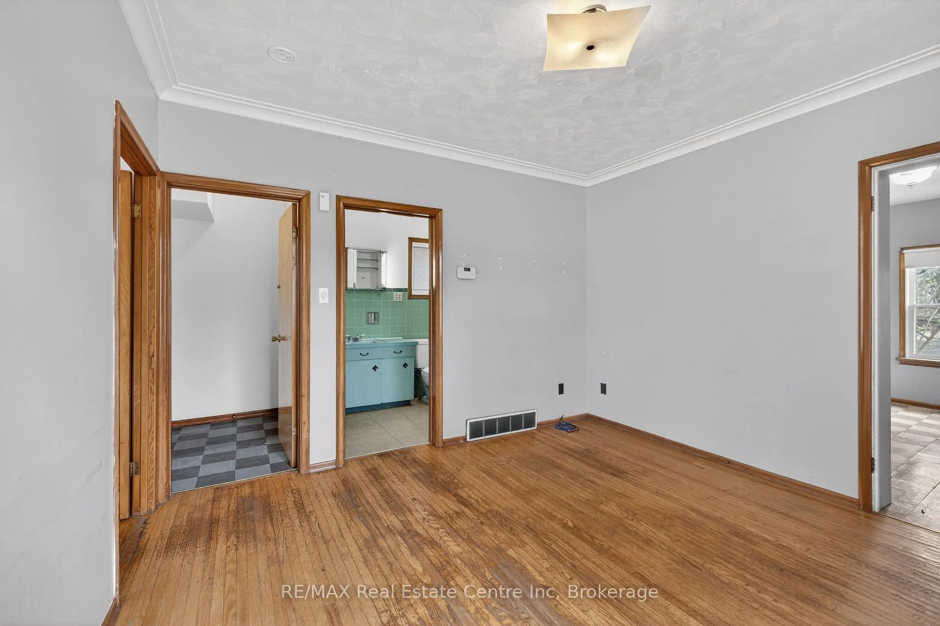 Photo 8 of 123 Elizabeth Street, Guelph, St. Patrick's Ward — HOMEH