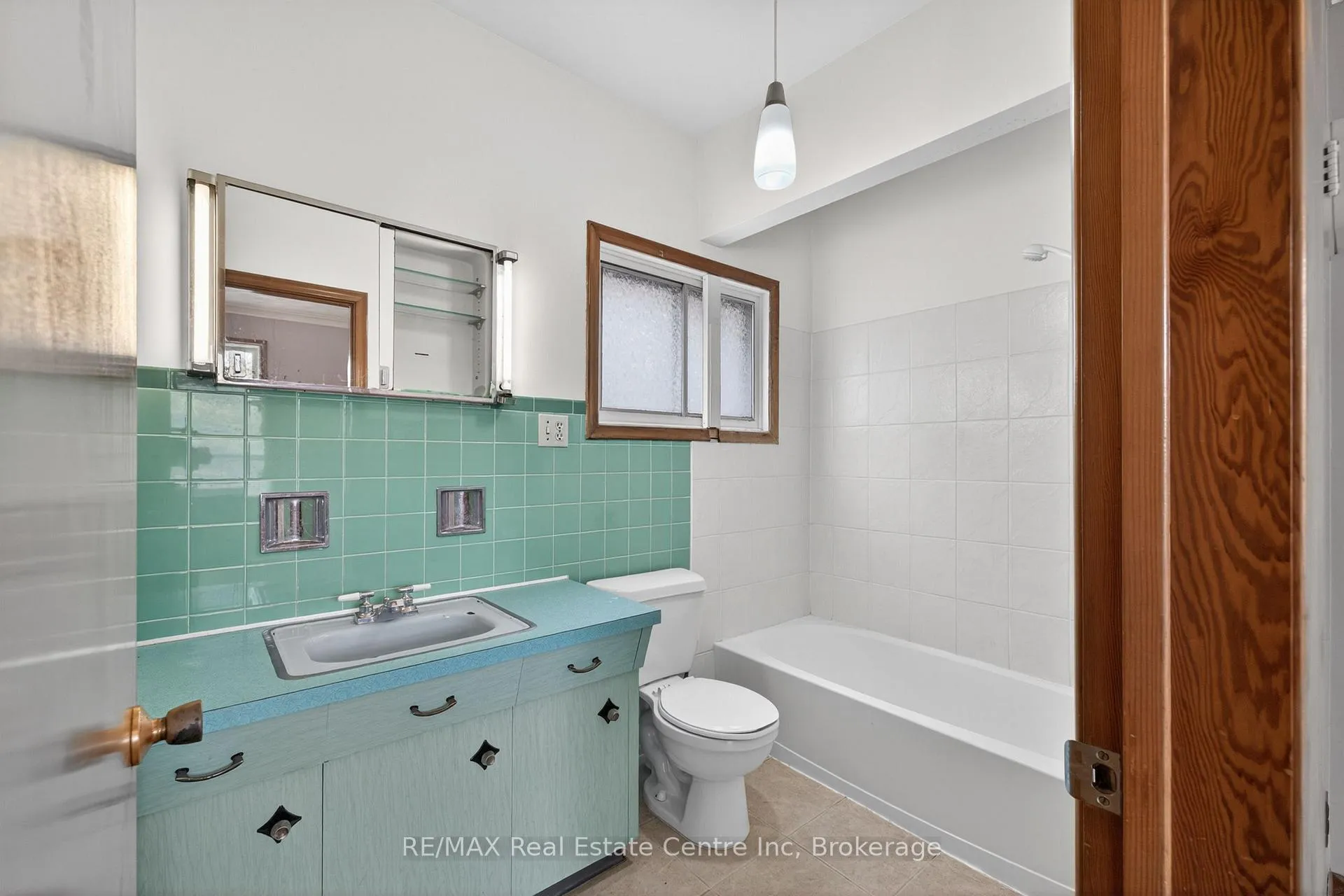 Photo 10 of 123 Elizabeth Street, Guelph, St. Patrick's Ward — HOMEH