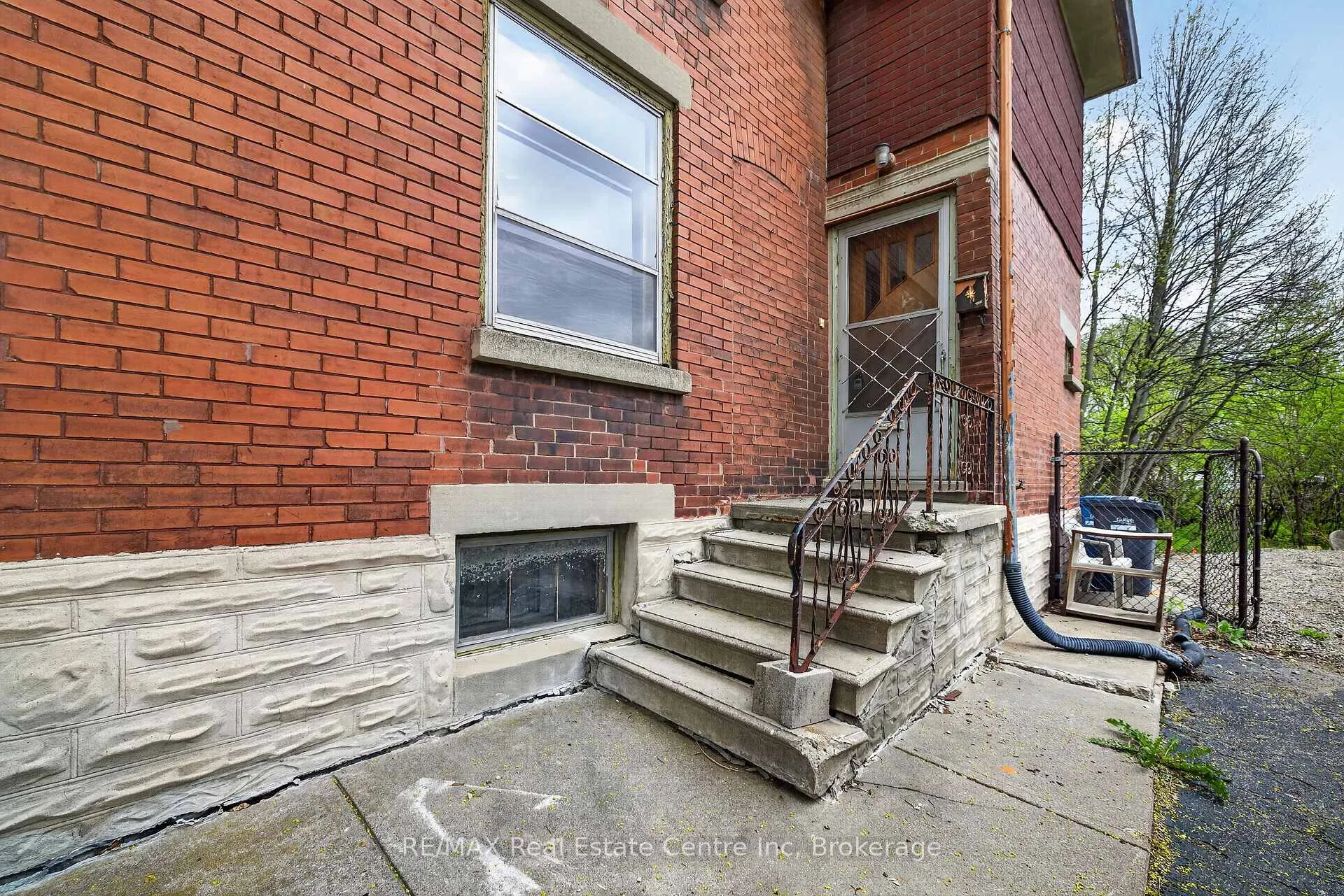 Photo 36 of 123 Elizabeth Street, Guelph, St. Patrick's Ward — HOMEH