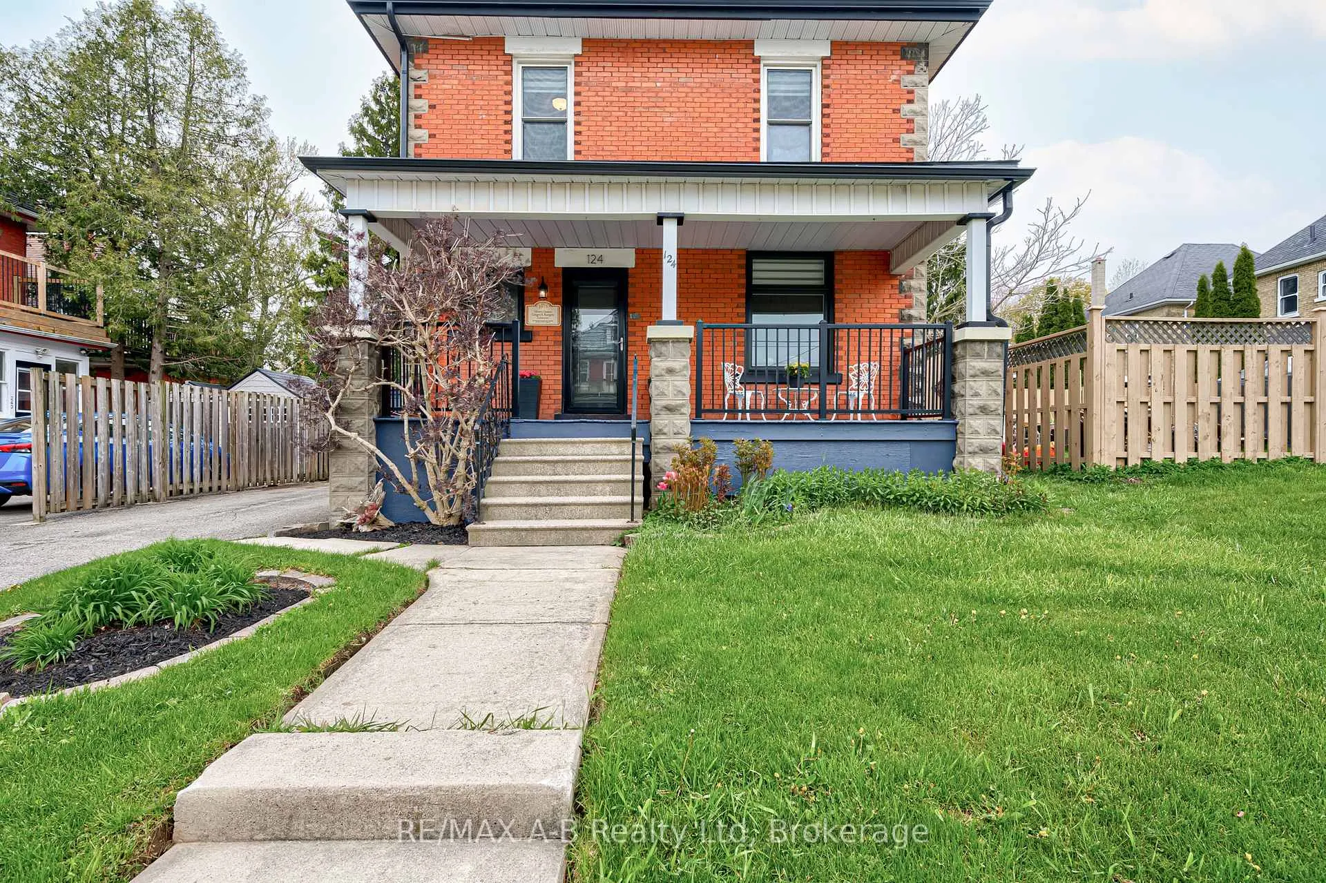Photo 3 of 124 Cambria Street, Stratford — HOMEH