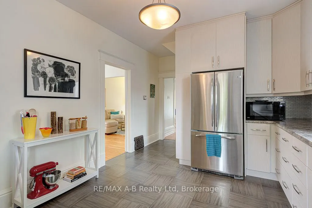 Photo 22 of 124 Cambria Street, Stratford — HOMEH