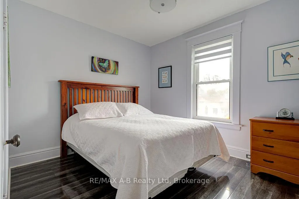 Photo 23 of 124 Cambria Street, Stratford — HOMEH