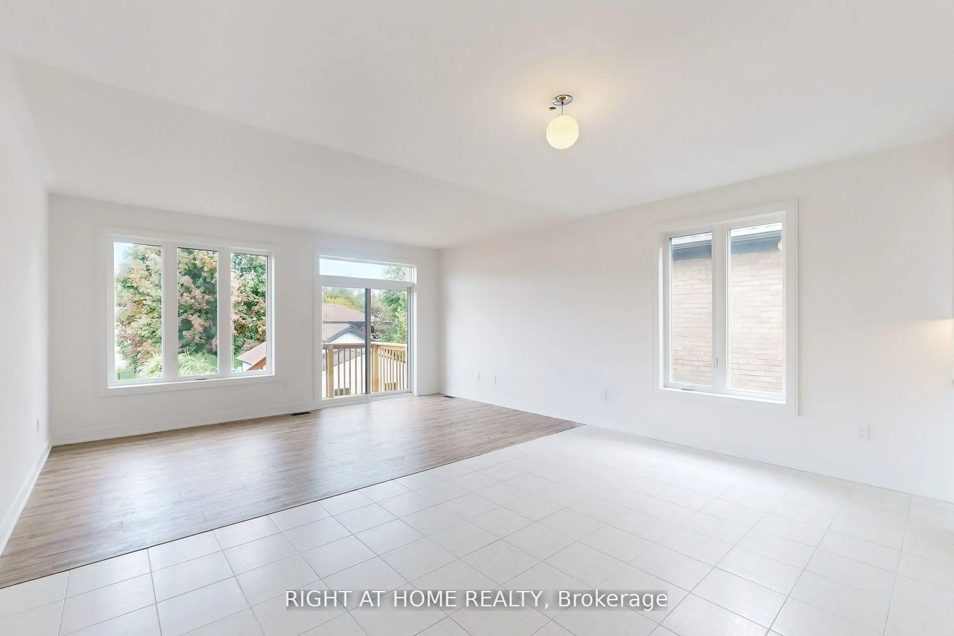Photo 3 of 254 Wilcox Drive, Clearview, Stayner — HOMEH