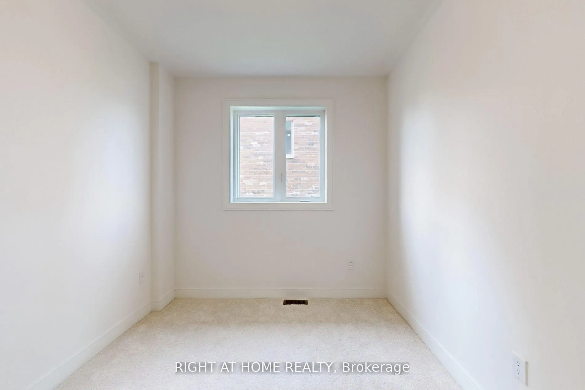 Photo 18 of 254 Wilcox Drive, Clearview, Stayner — HOMEH