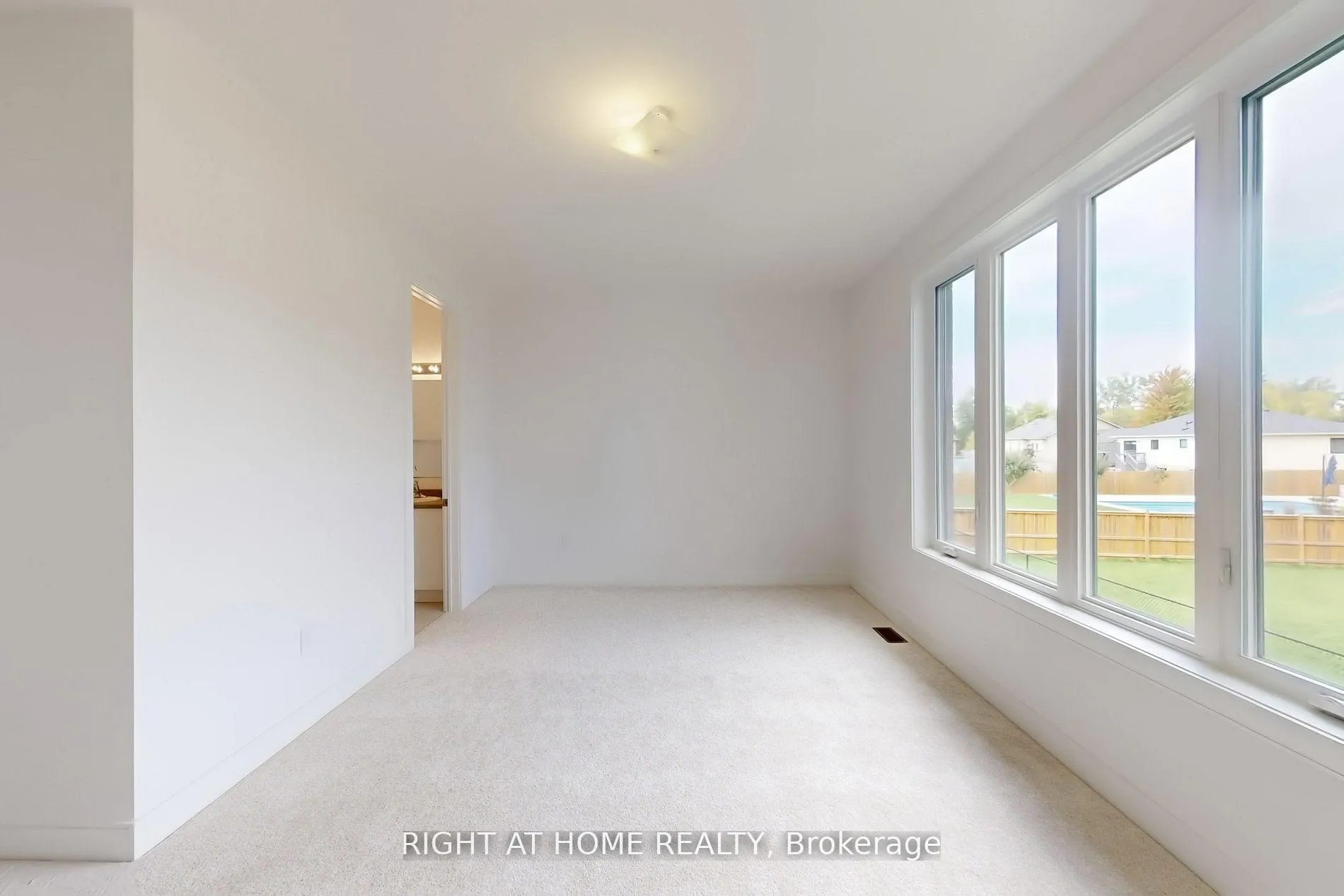 Photo 25 of 254 Wilcox Drive, Clearview, Stayner — HOMEH