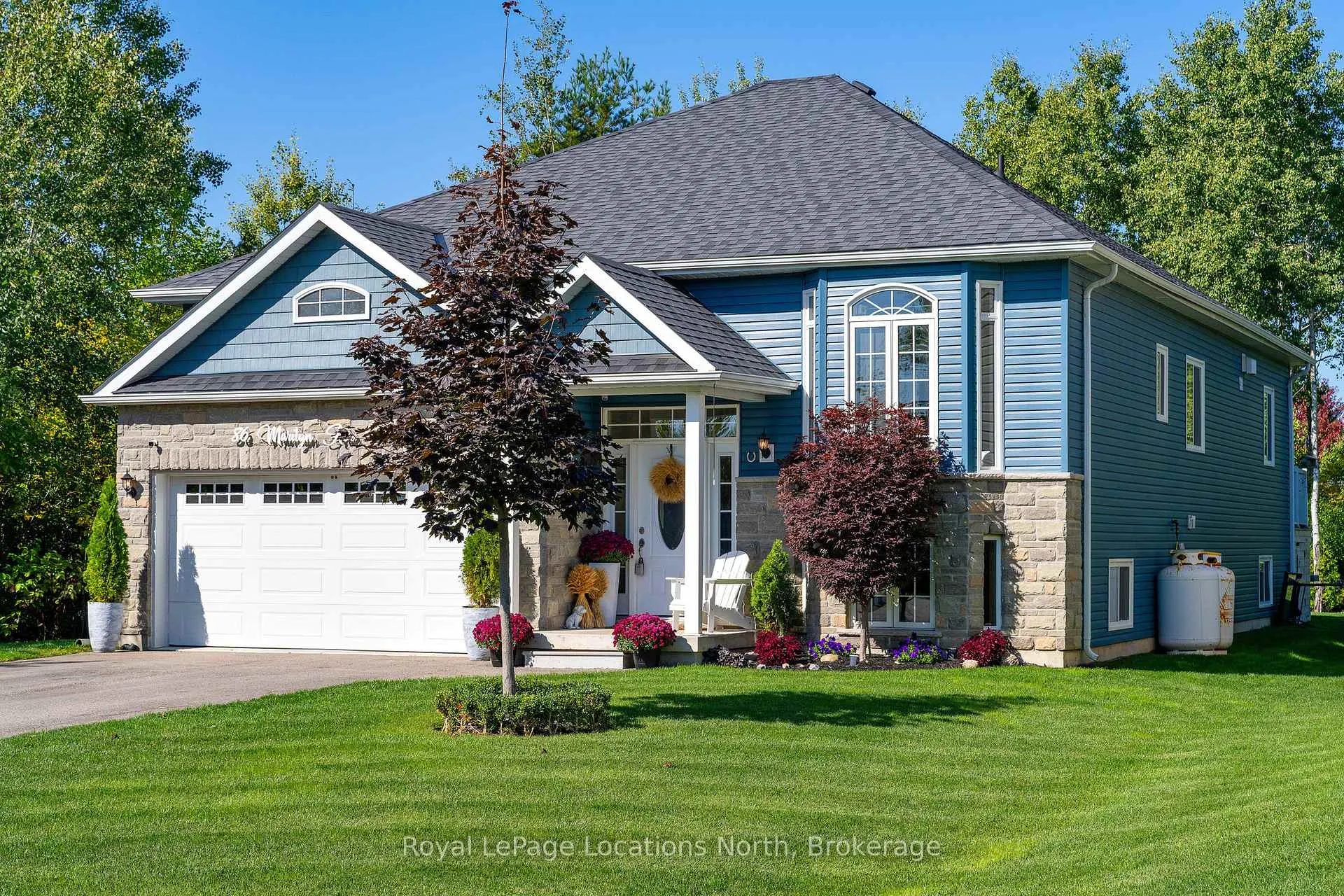 Photo 1 of 86 Marilyn Avenue S, Wasaga Beach — HOMEH