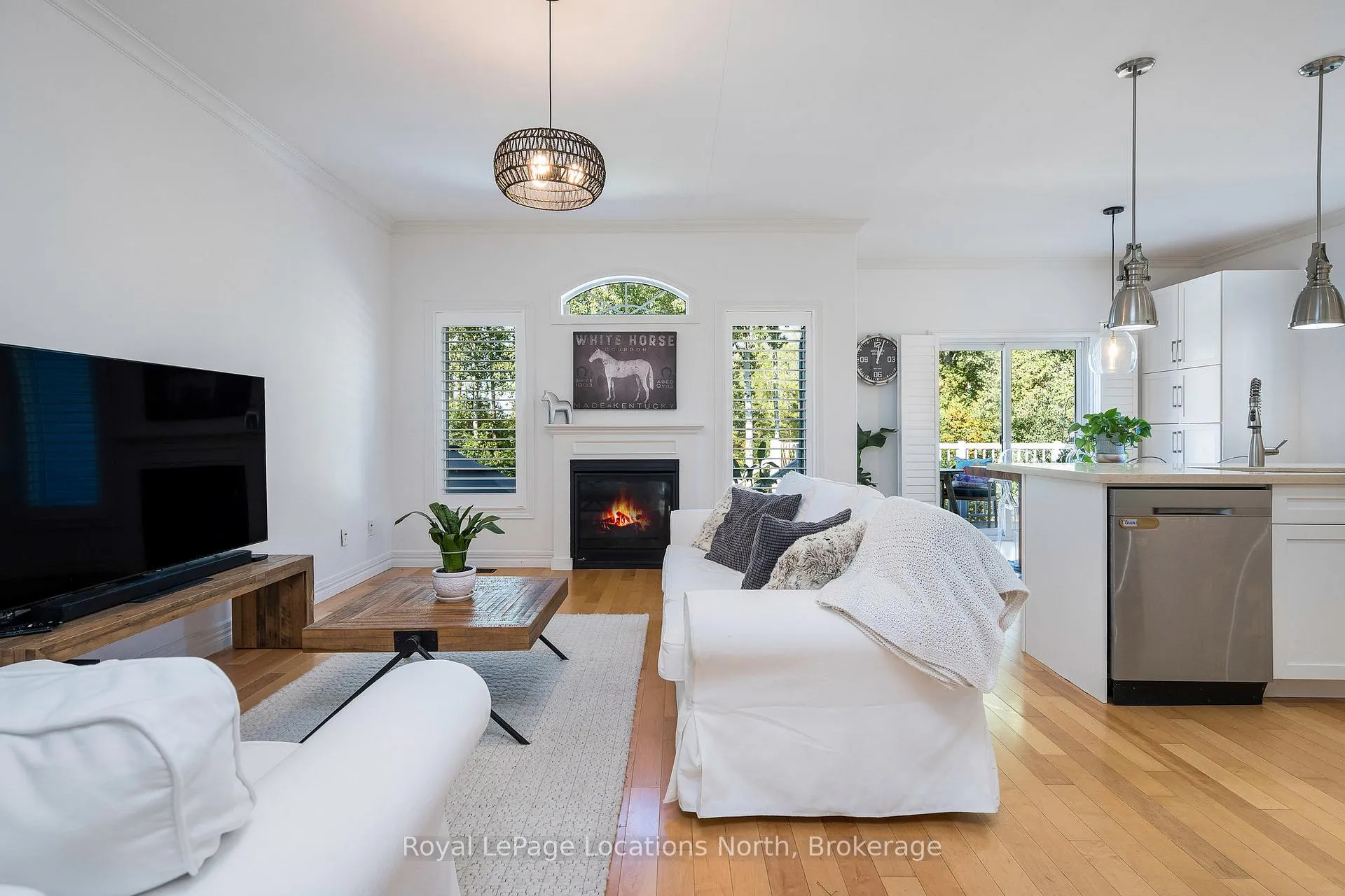 Photo 10 of 86 Marilyn Avenue S, Wasaga Beach — HOMEH