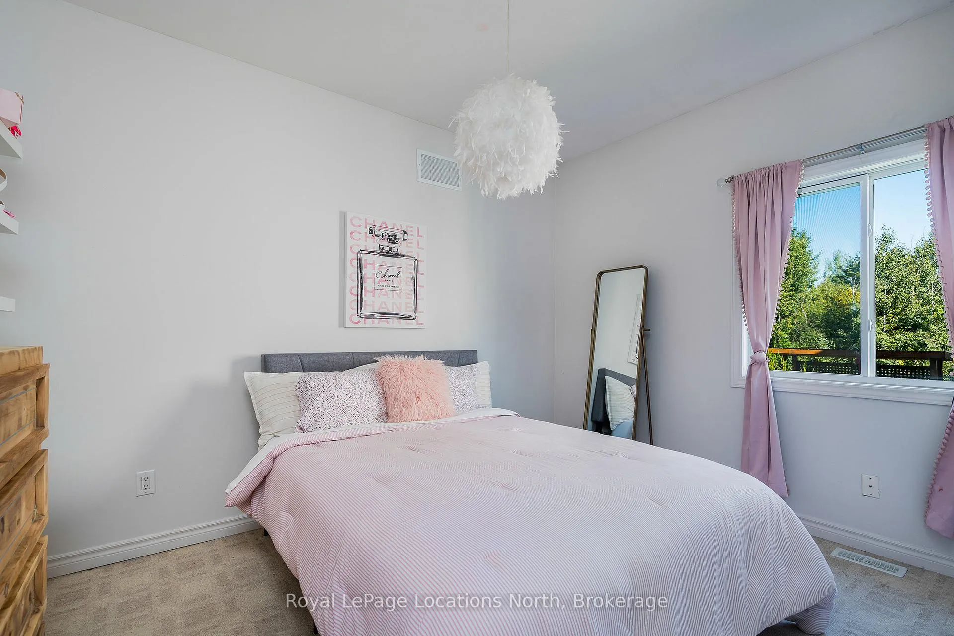 Photo 25 of 86 Marilyn Avenue S, Wasaga Beach — HOMEH