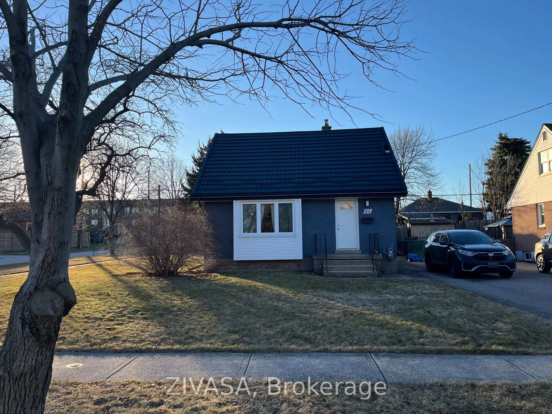 Photo 3 of 21 Eaton Place, Hamilton, McQuesten — HOMEH