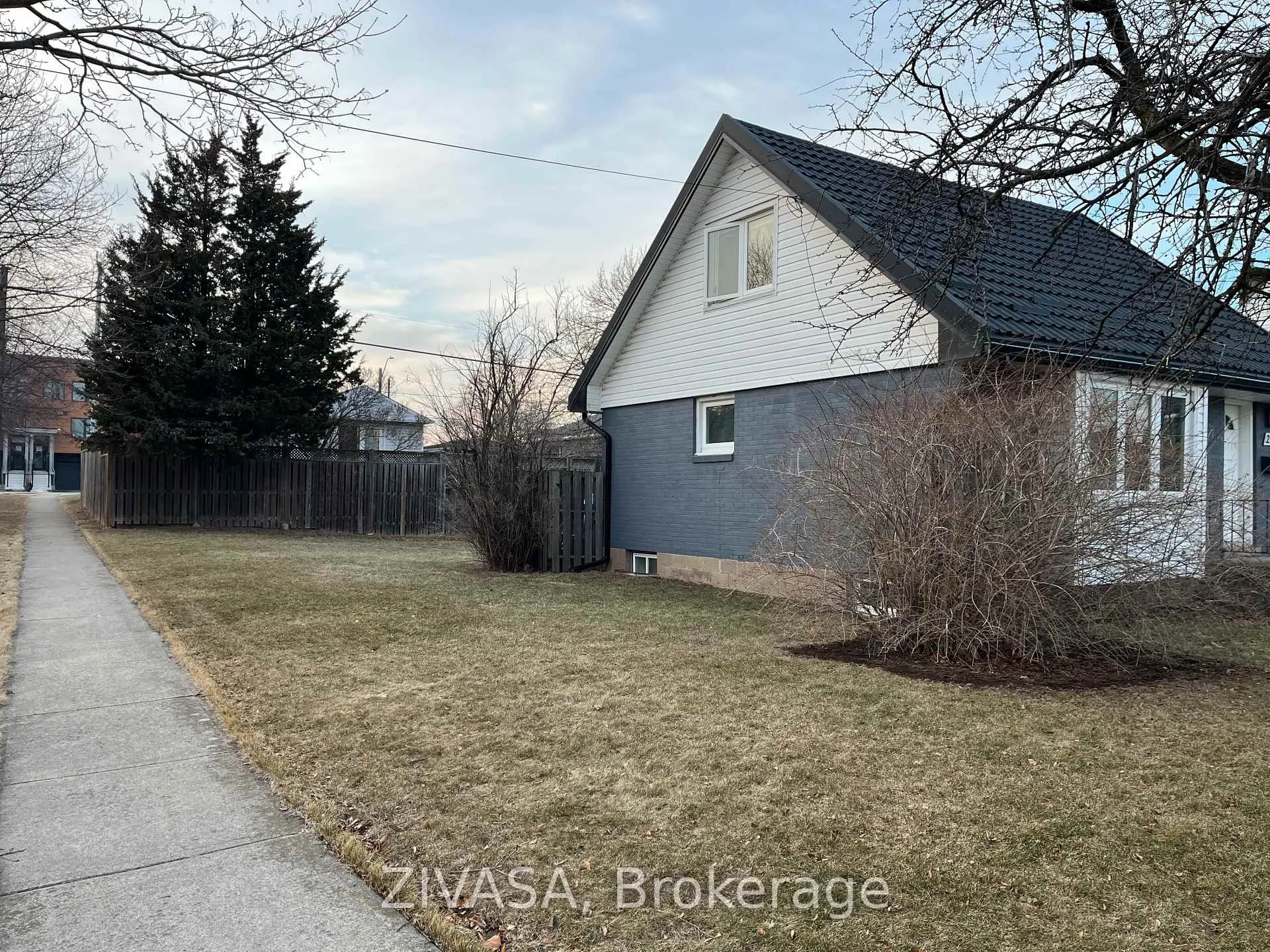 Photo 5 of 21 Eaton Place, Hamilton, McQuesten — HOMEH