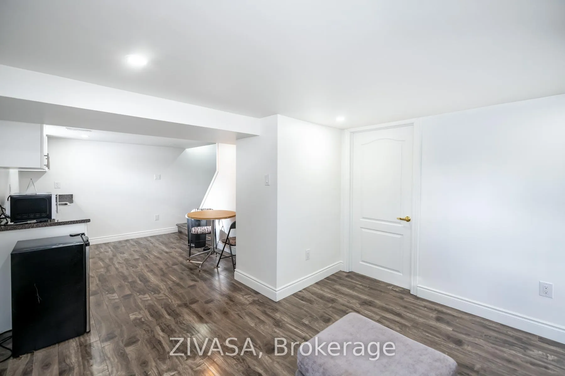 Photo 16 of 21 Eaton Place, Hamilton, McQuesten — HOMEH