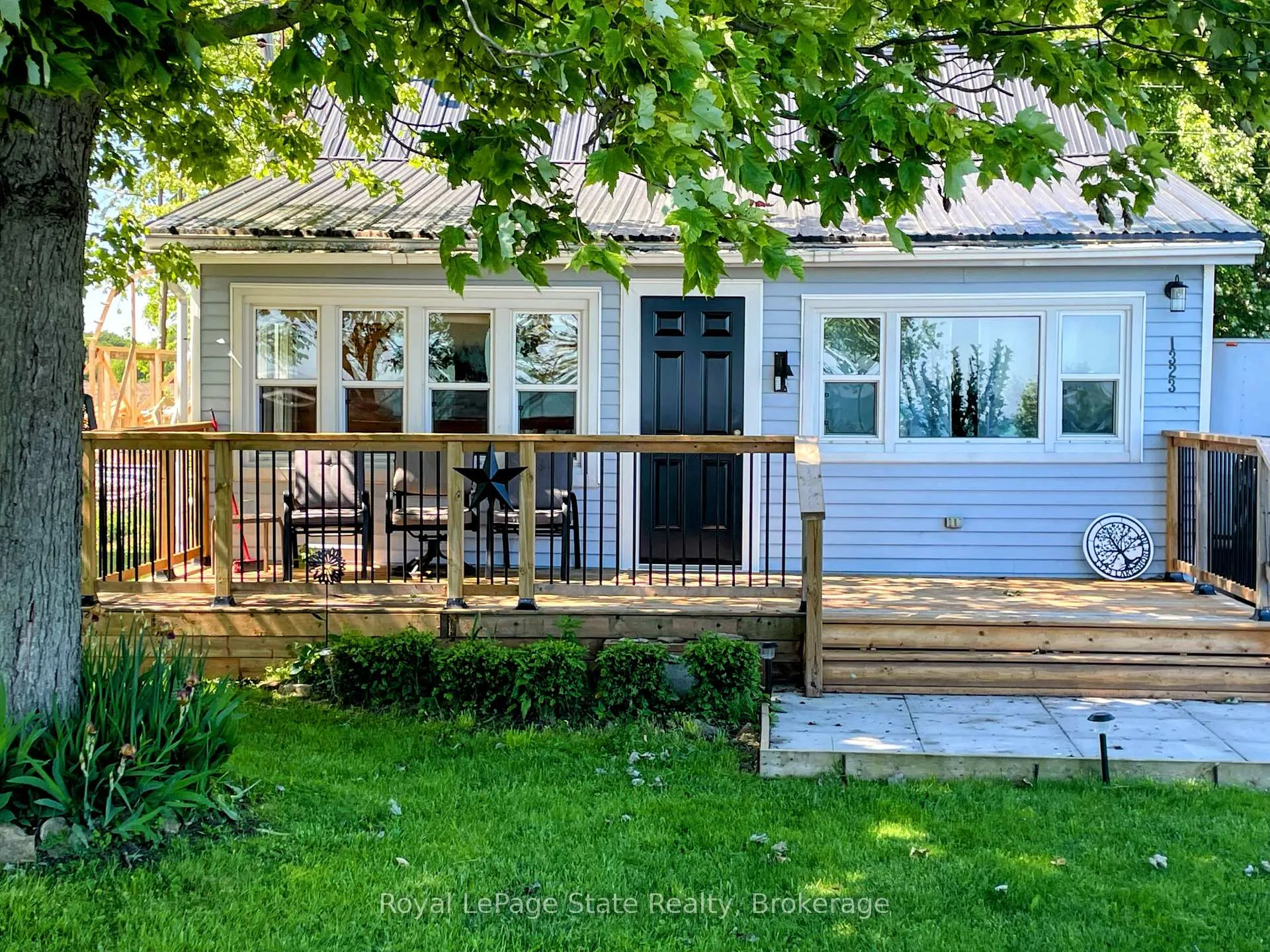 Photo 1 of 1323 Lakeshore Road, Haldimand — HOMEH