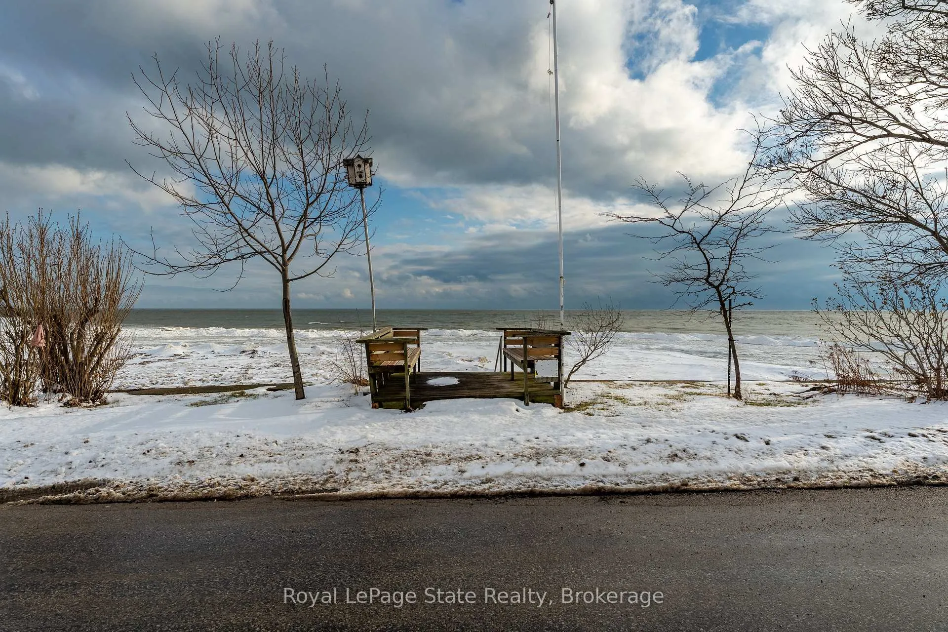 Photo 17 of 1323 Lakeshore Road, Haldimand — HOMEH