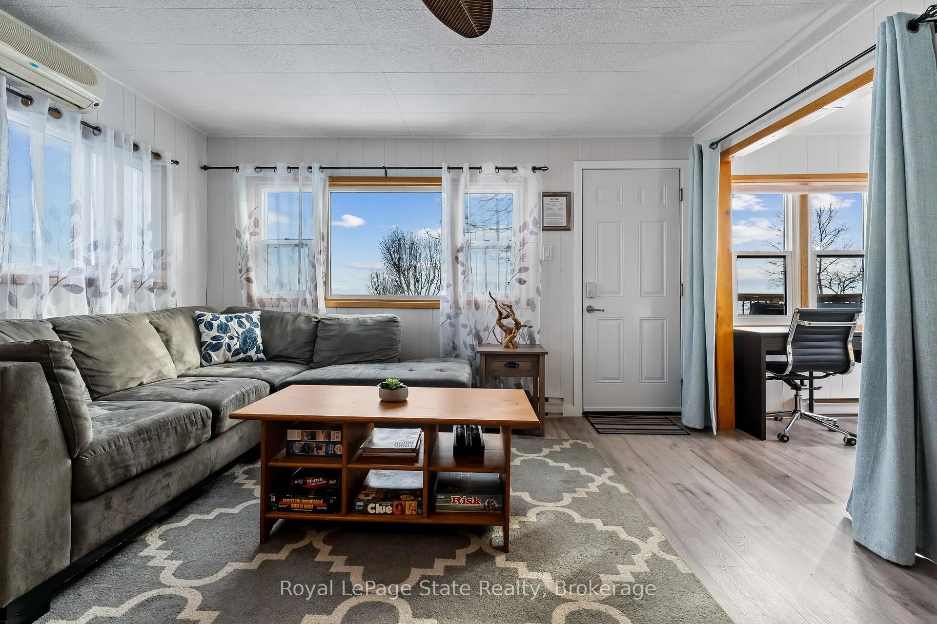 Photo 21 of 1323 Lakeshore Road, Haldimand — HOMEH