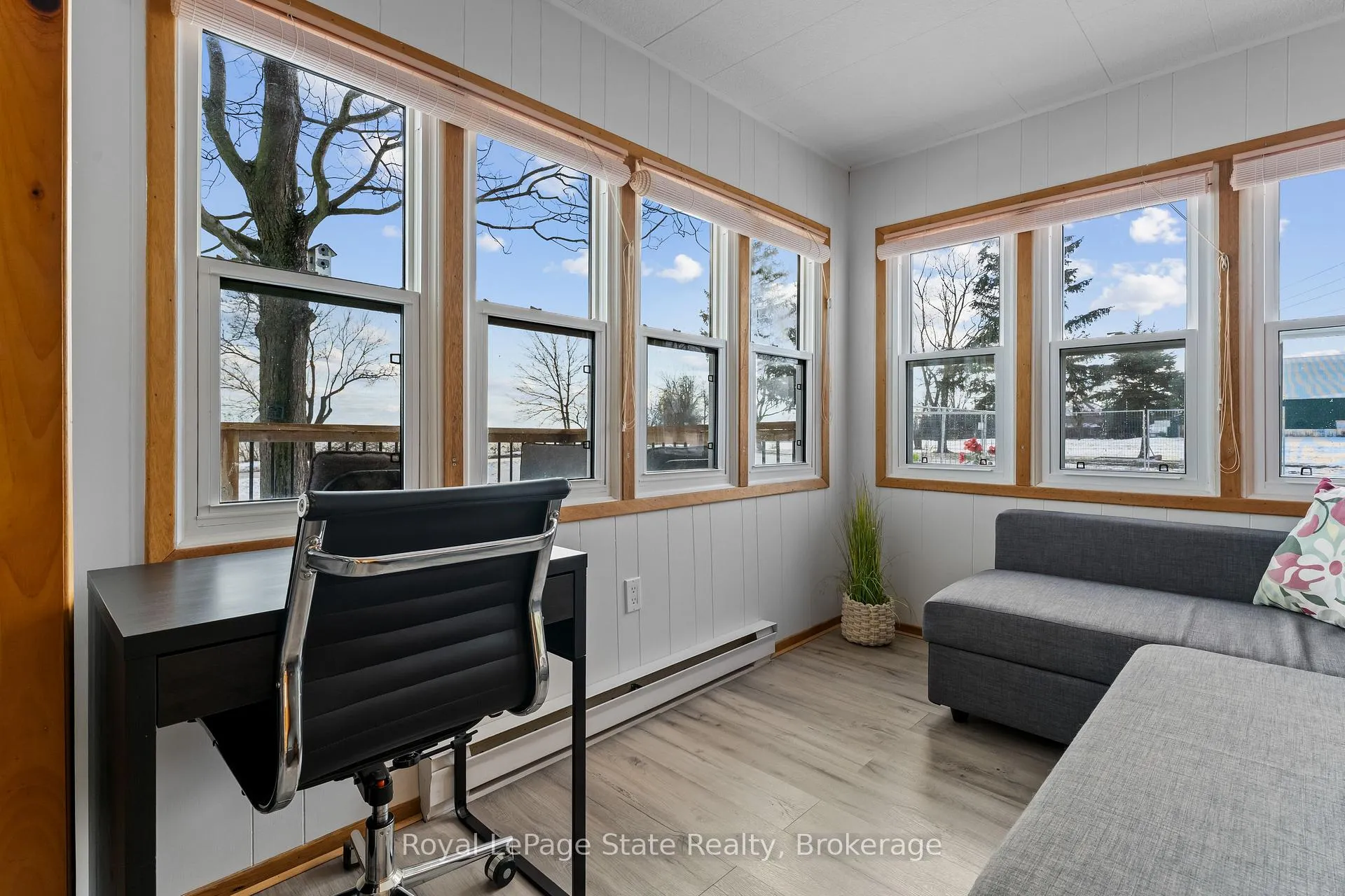 Photo 24 of 1323 Lakeshore Road, Haldimand — HOMEH