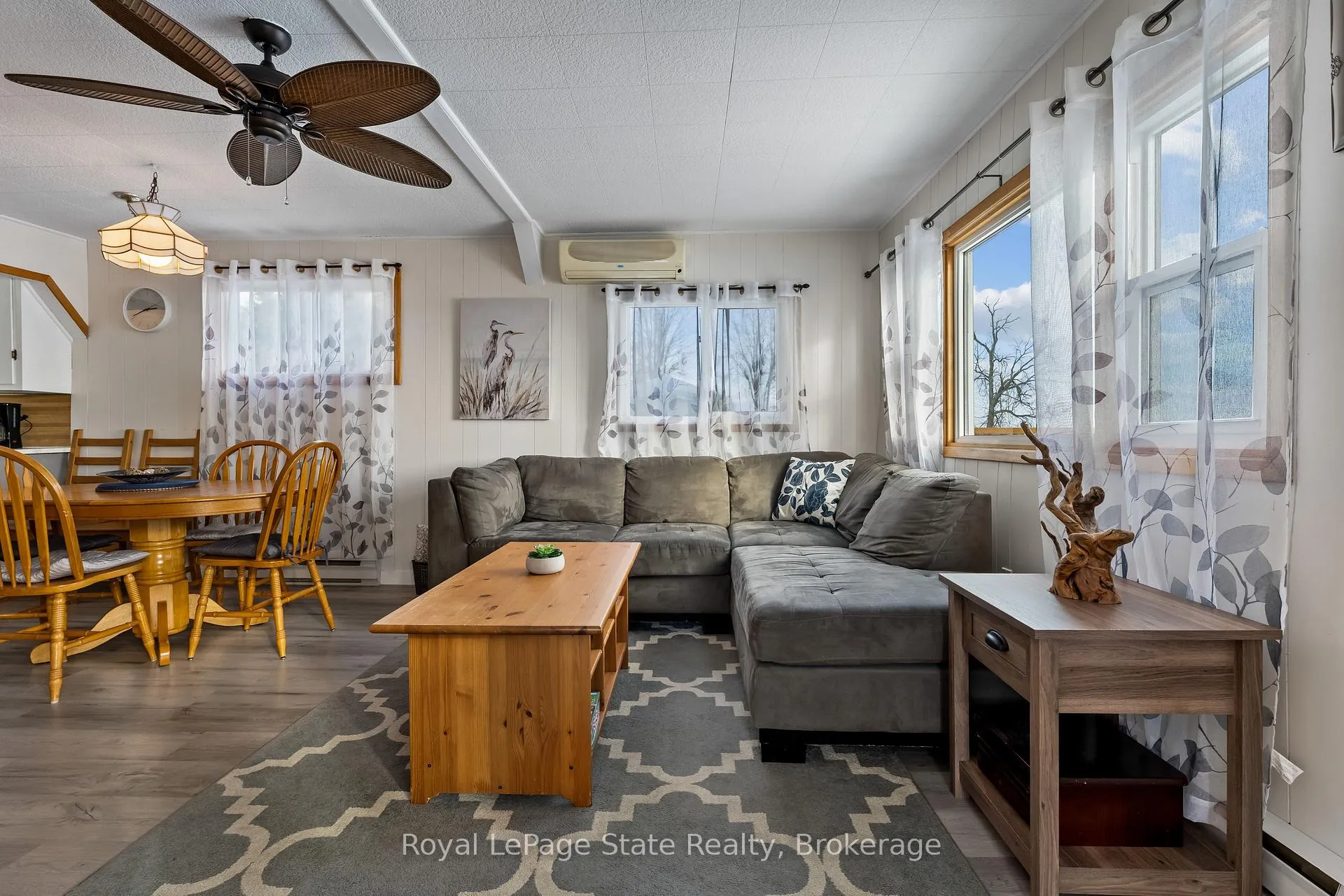 Photo 26 of 1323 Lakeshore Road, Haldimand — HOMEH