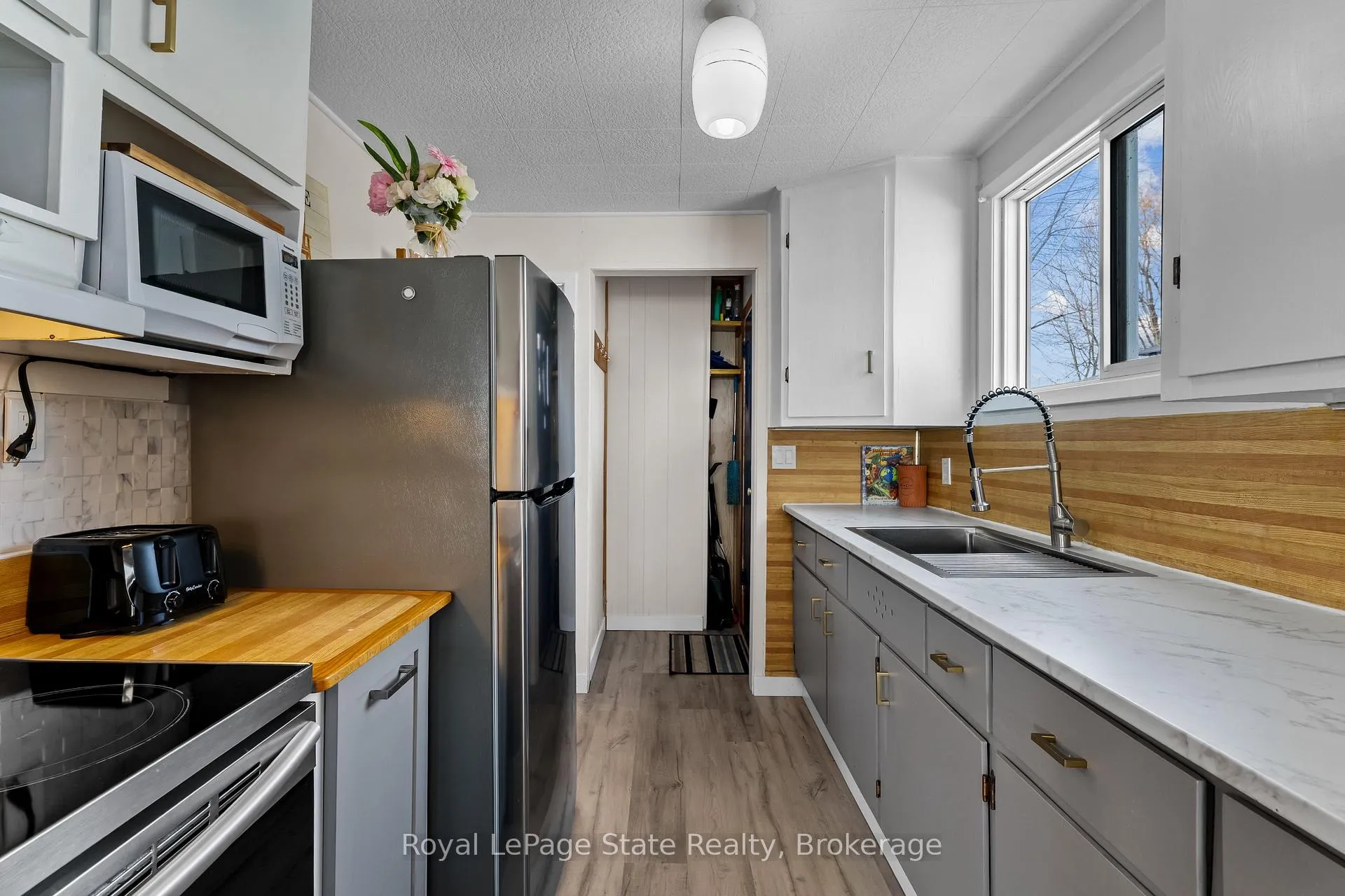 Photo 30 of 1323 Lakeshore Road, Haldimand — HOMEH