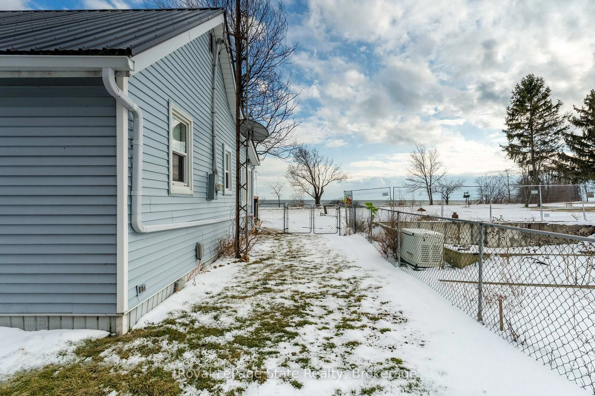 Photo 46 of 1323 Lakeshore Road, Haldimand — HOMEH