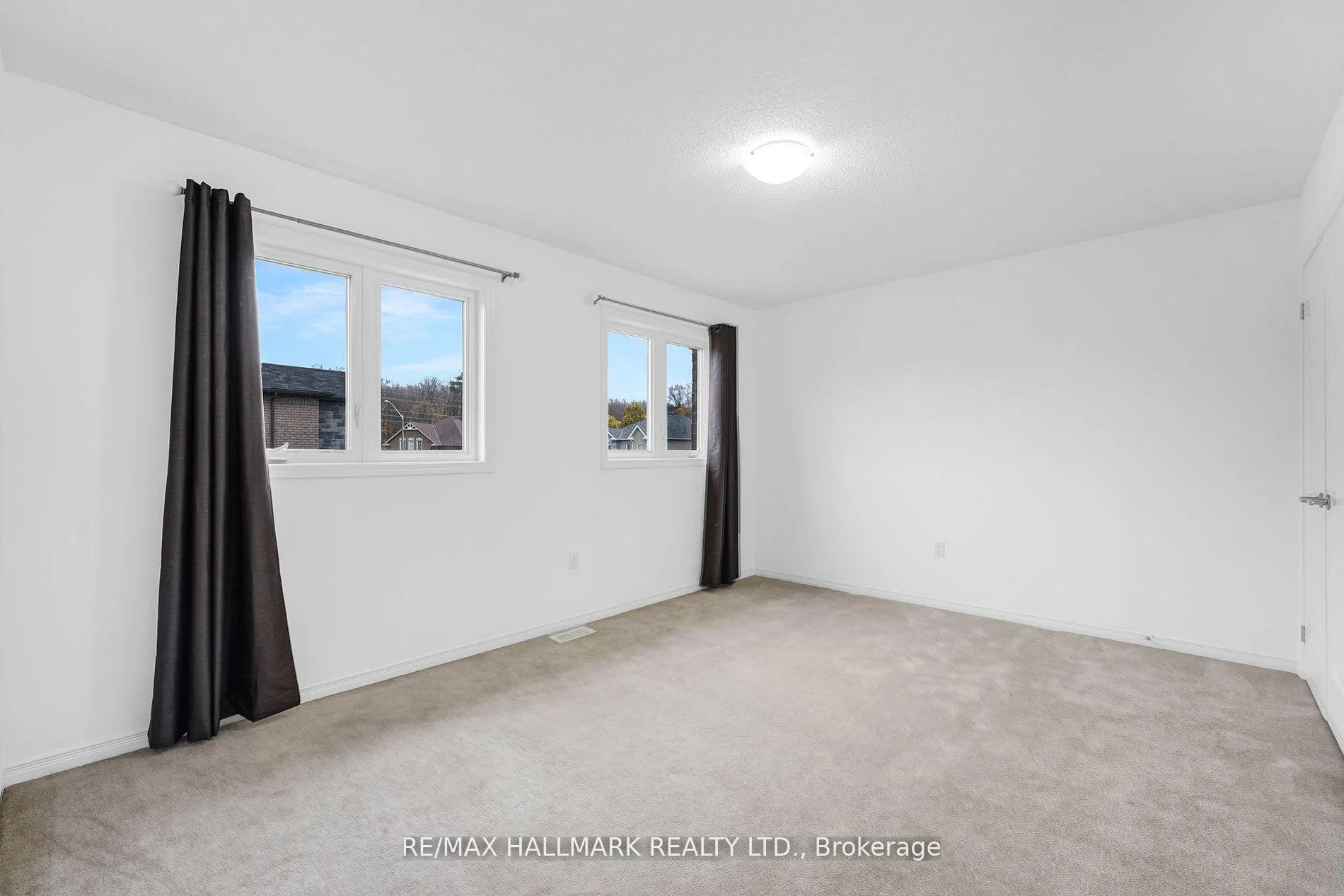 Photo 20 of 164 Birkhall Place, Barrie, Innis-Shore — HOMEH
