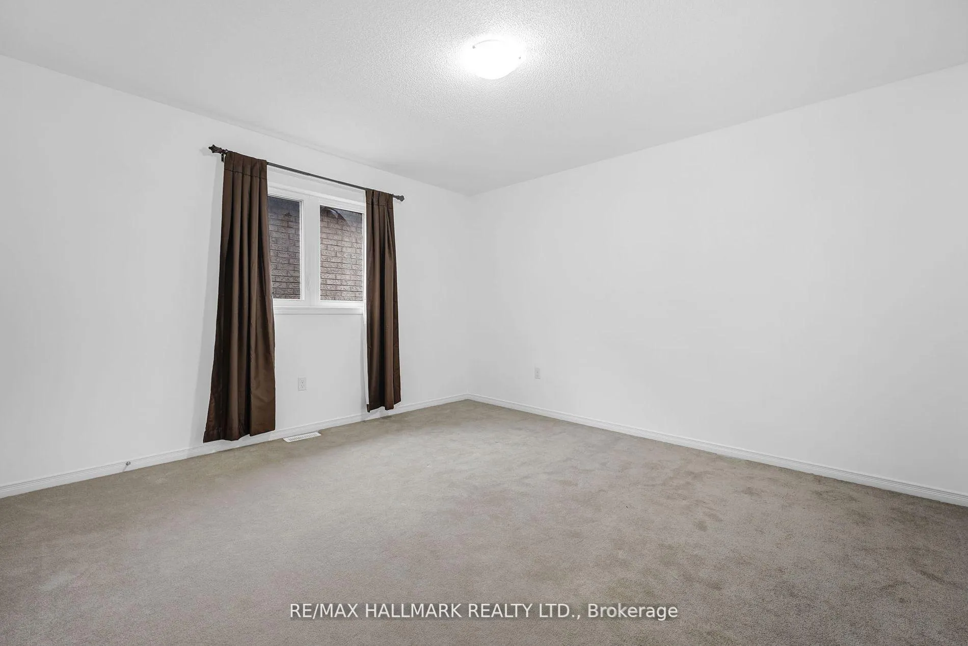 Photo 22 of 164 Birkhall Place, Barrie, Innis-Shore — HOMEH