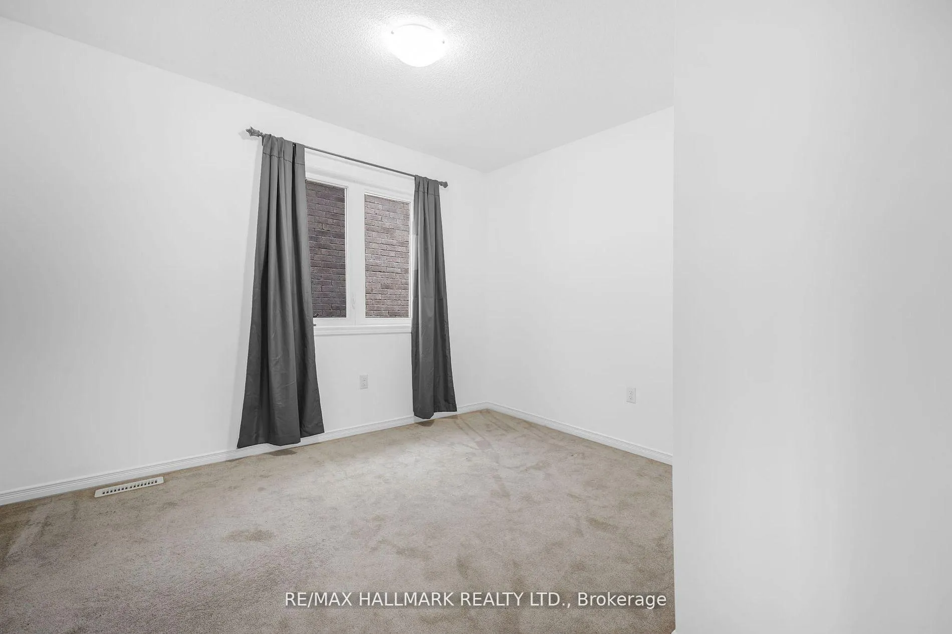 Photo 23 of 164 Birkhall Place, Barrie, Innis-Shore — HOMEH