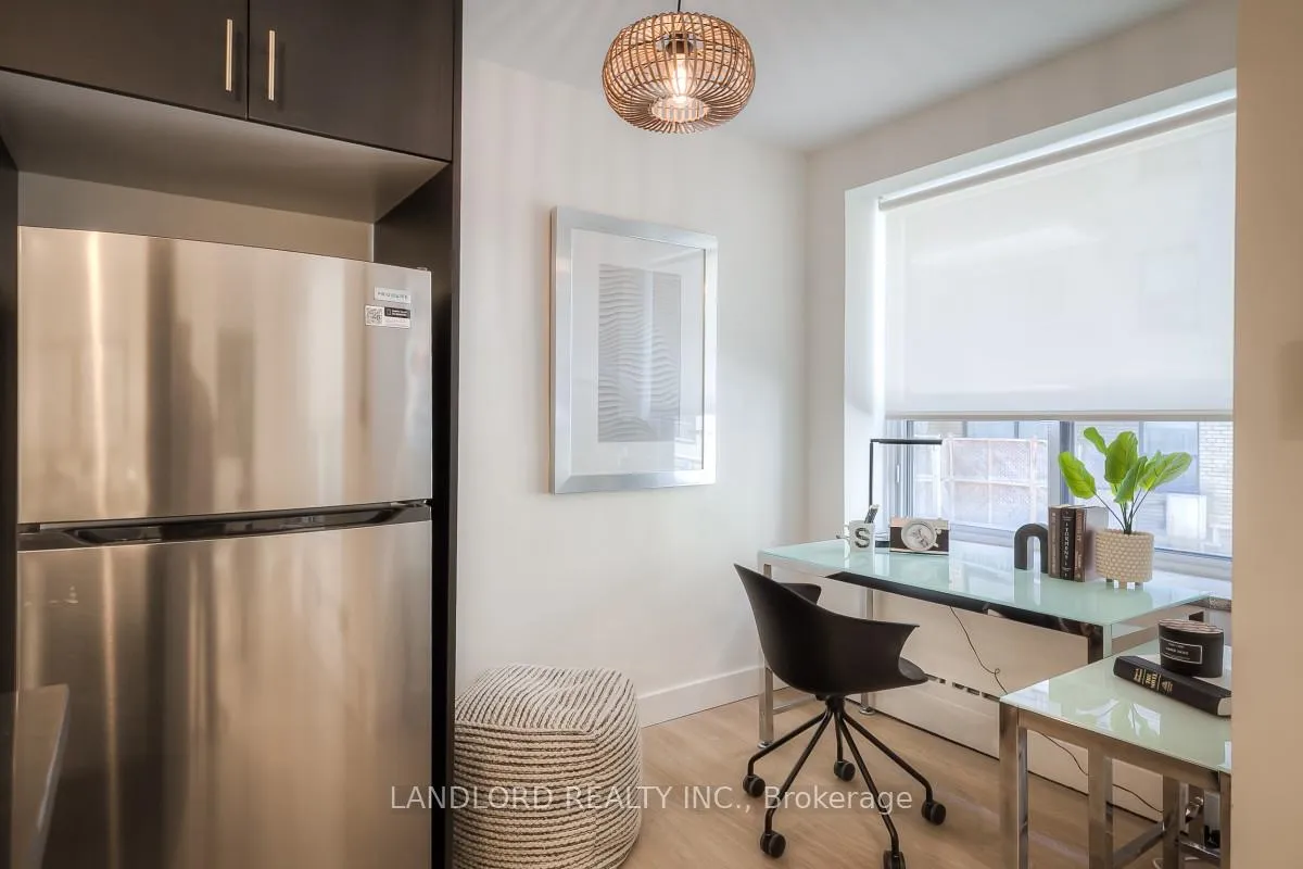 Photo 16 of Unit 405, 420 Eglinton Avenue E, Toronto, Mount Pleasant East — HOMEH