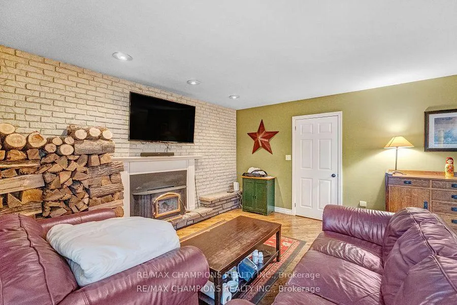 Photo 6 of 16548 7th Concession Road, King, Pottageville — HOMEH