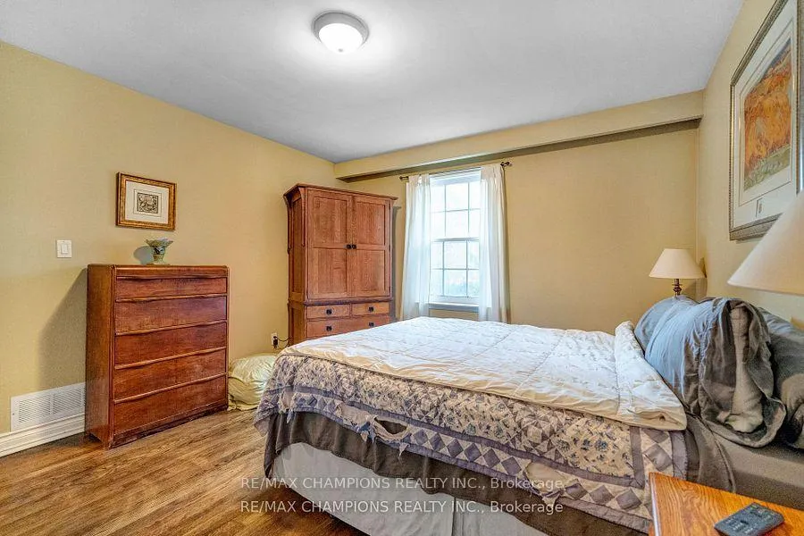Photo 16 of 16548 7th Concession Road, King, Pottageville — HOMEH