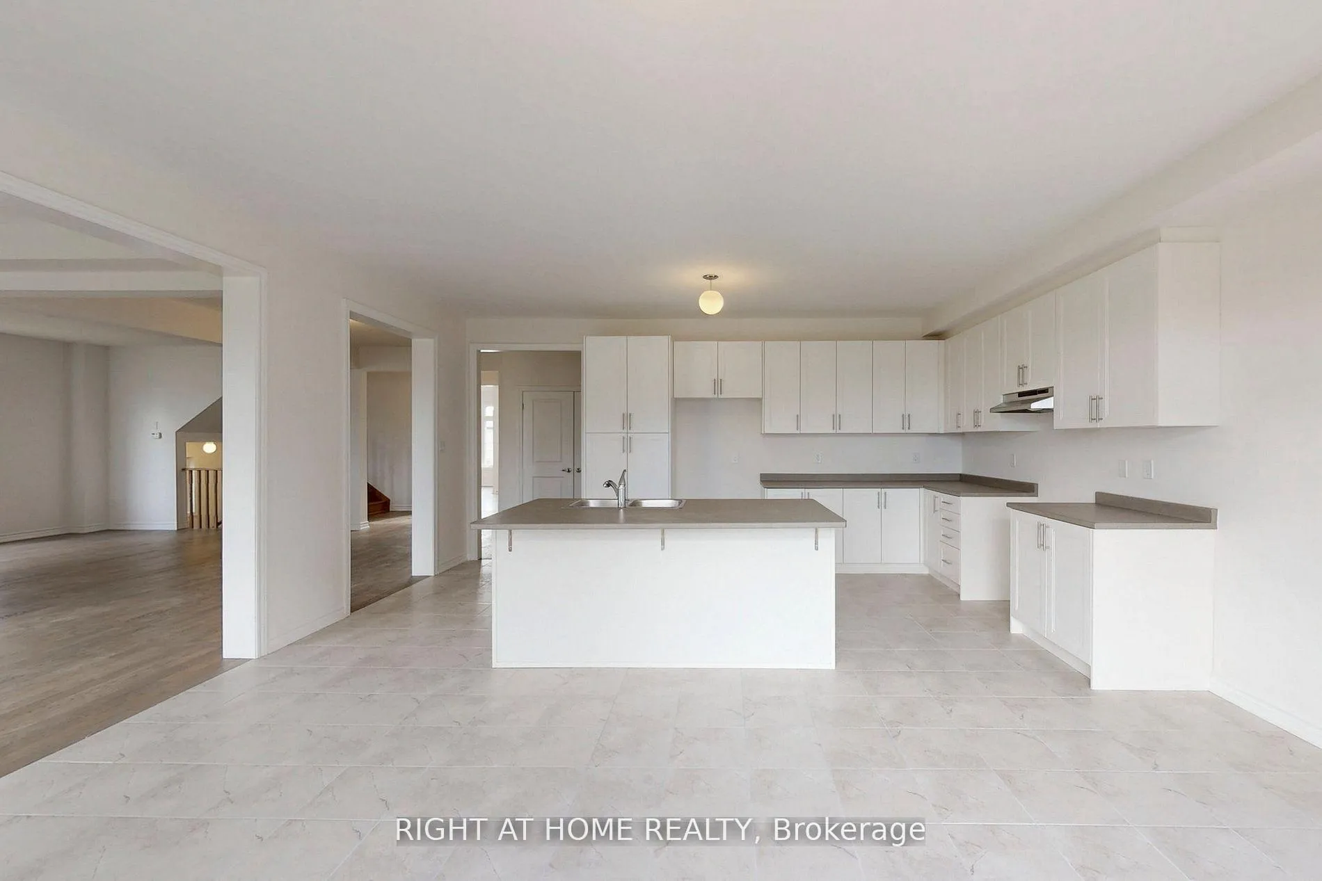 Photo 12 of 260 Wilcox Drive, Clearview, Stayner — HOMEH