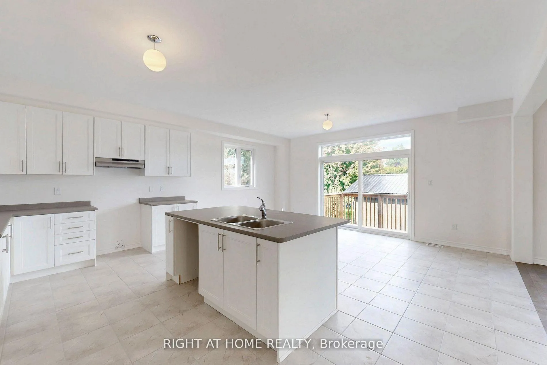 Photo 16 of 260 Wilcox Drive, Clearview, Stayner — HOMEH