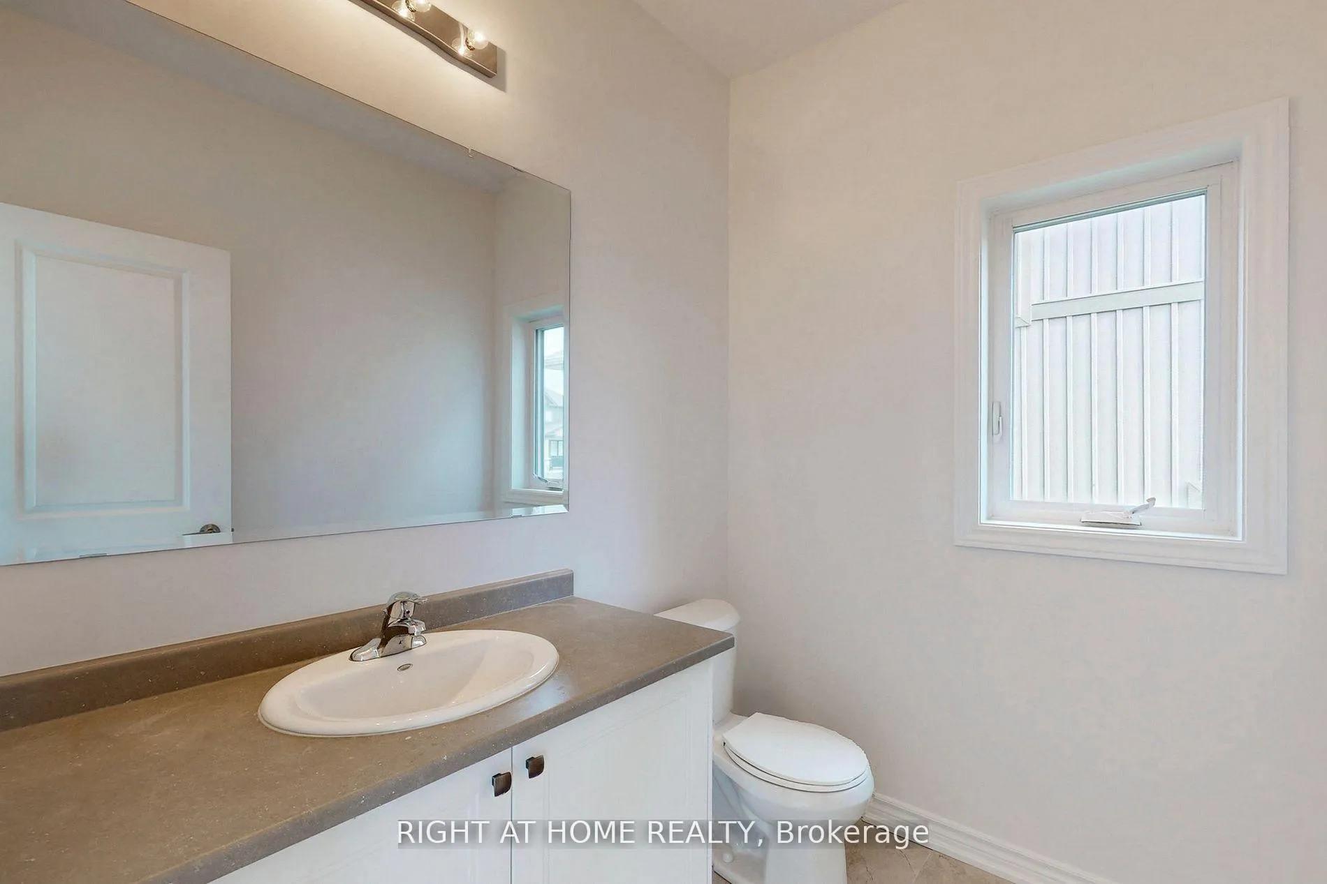 Photo 21 of 260 Wilcox Drive, Clearview, Stayner — HOMEH