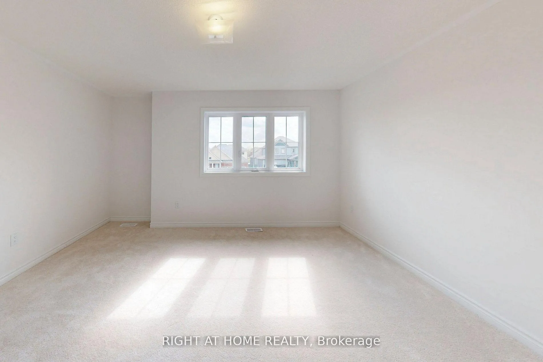 Photo 35 of 260 Wilcox Drive, Clearview, Stayner — HOMEH